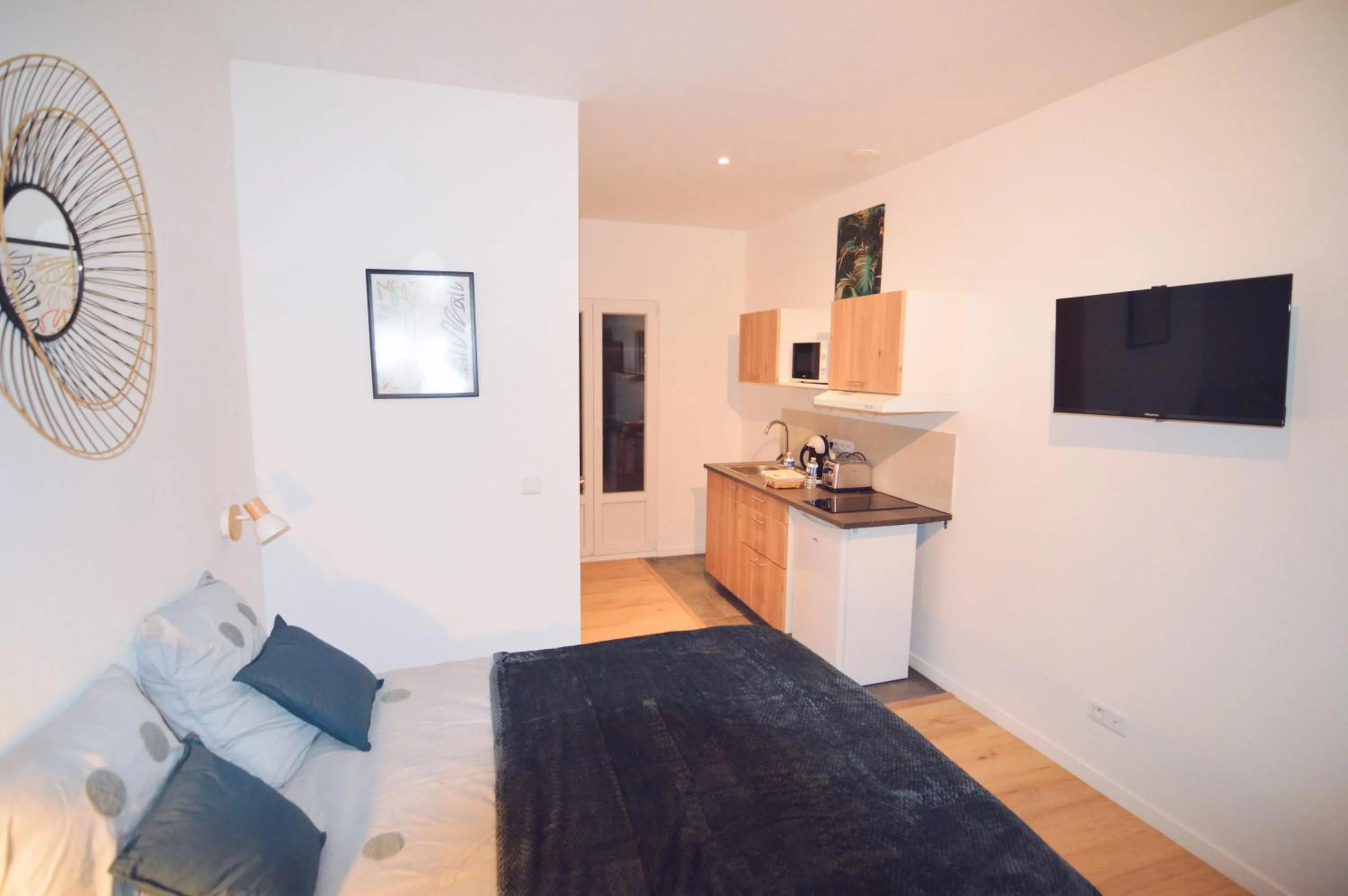 Photo of the whole room in Studios Lsquare Residence AFPA