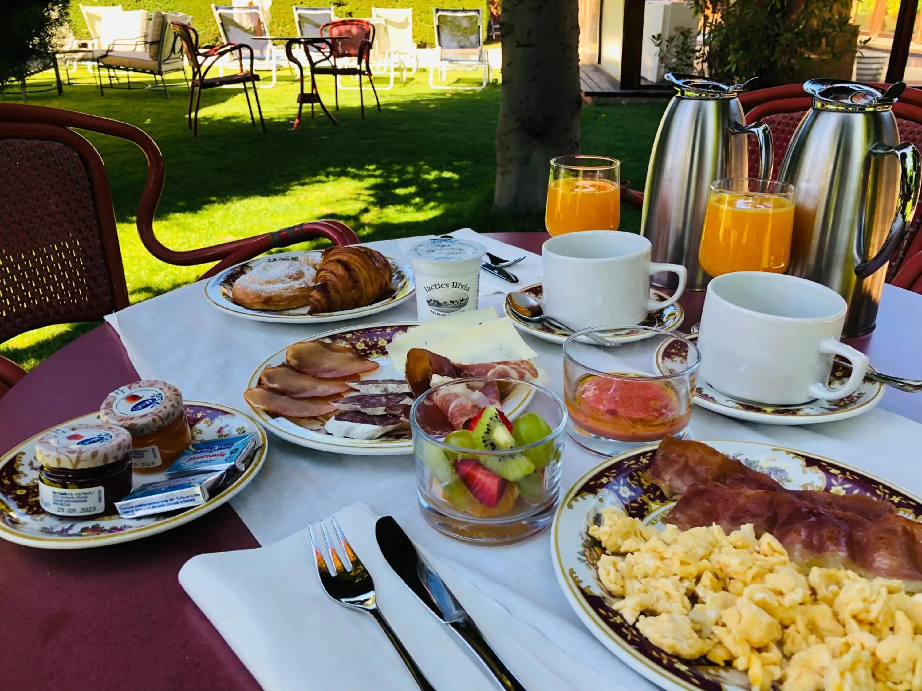 Breakfast in Hotel Del Lago