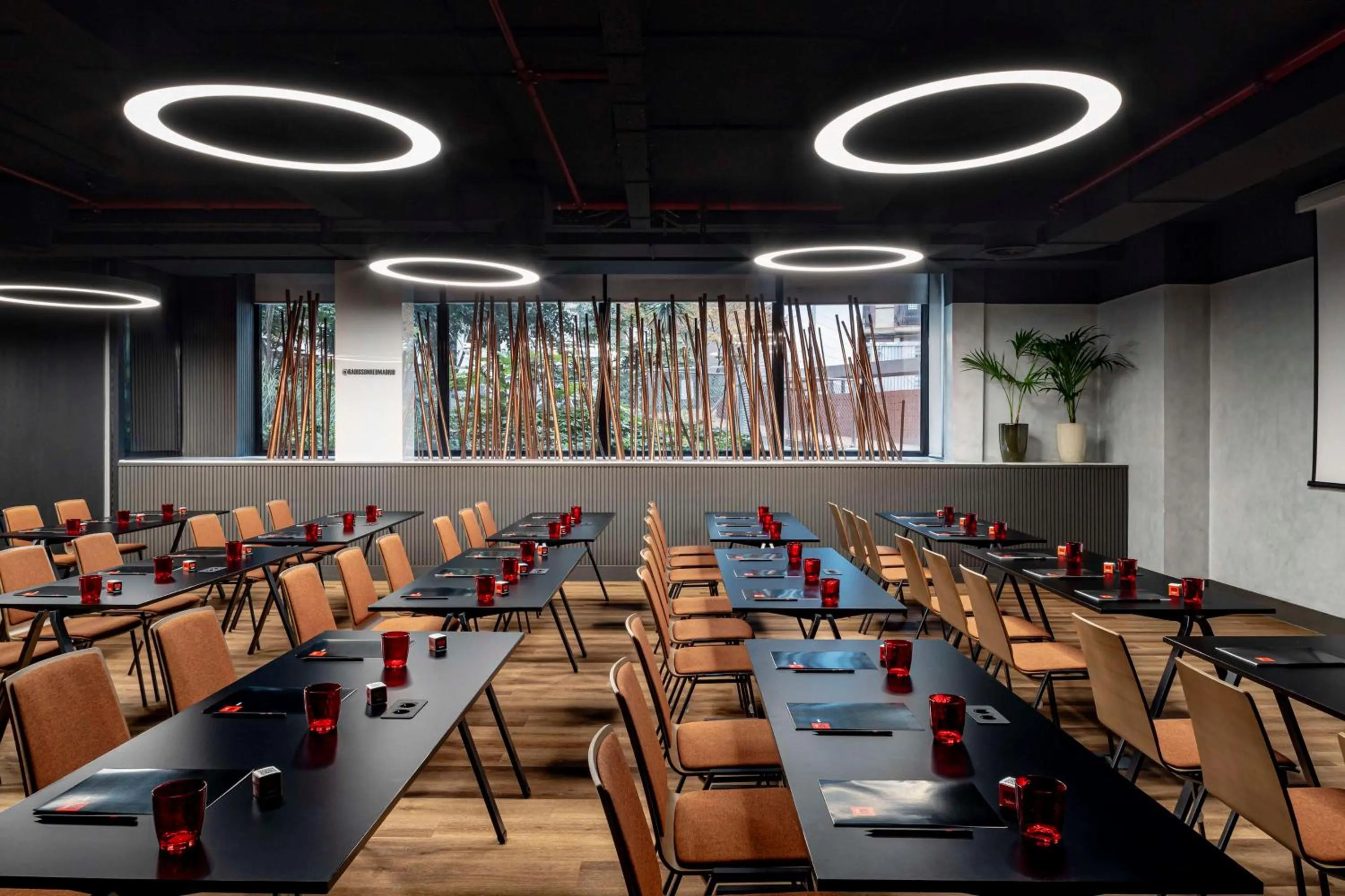 Meeting/conference room in Radisson RED Madrid