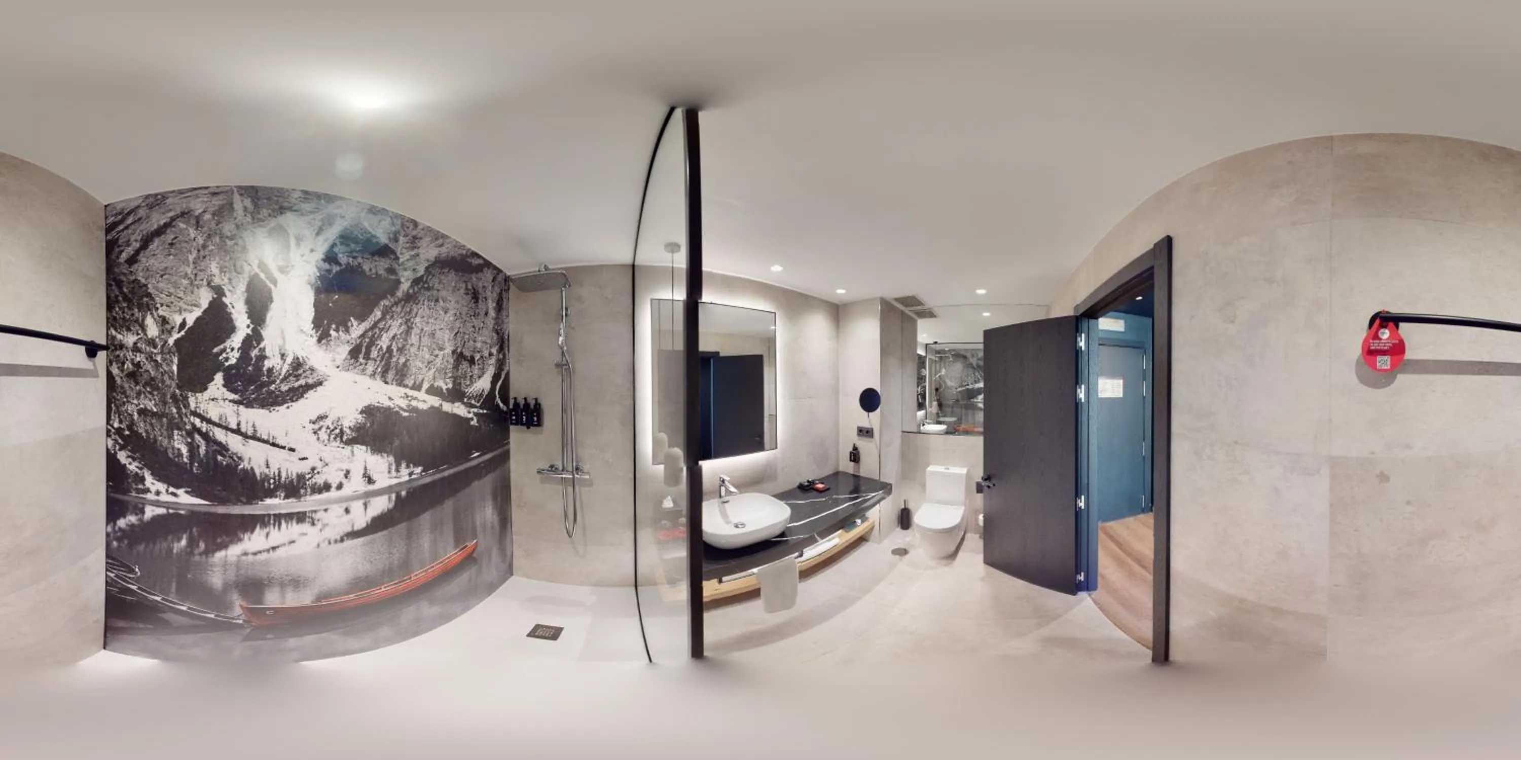 Shower, Bed in Radisson RED Madrid