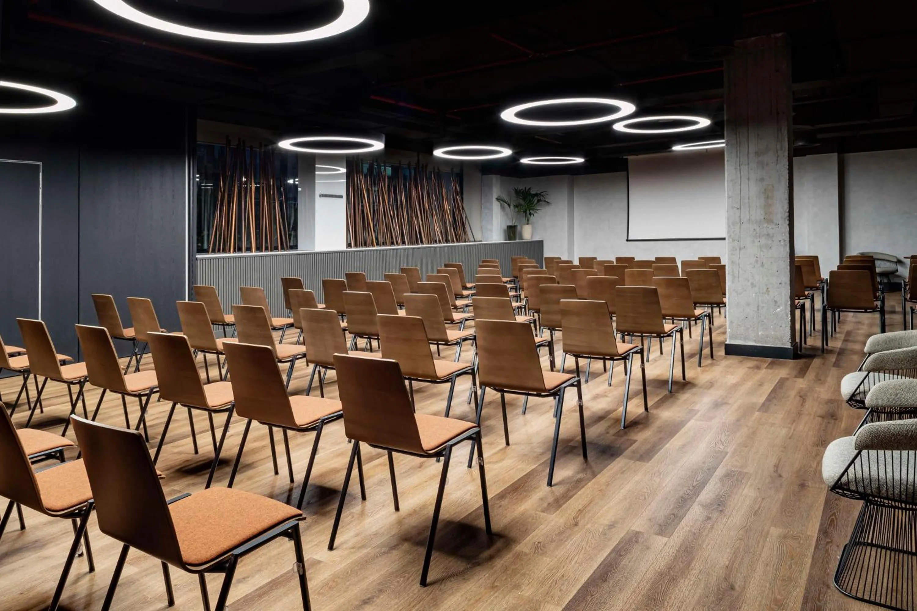 Meeting/conference room in Radisson RED Madrid