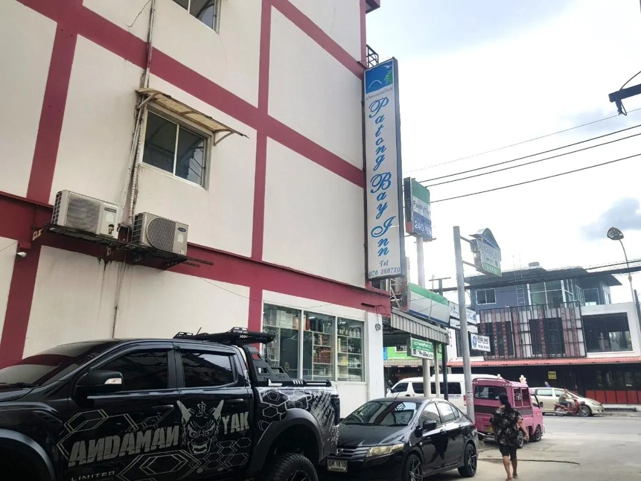 Property building in Patong Bay Inn