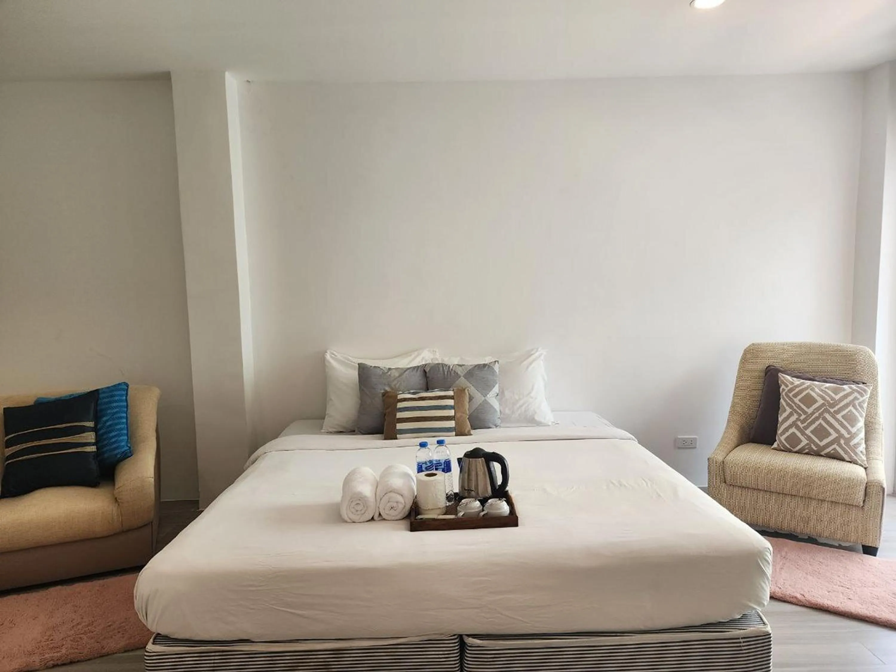 Bed in Patong Bay Inn