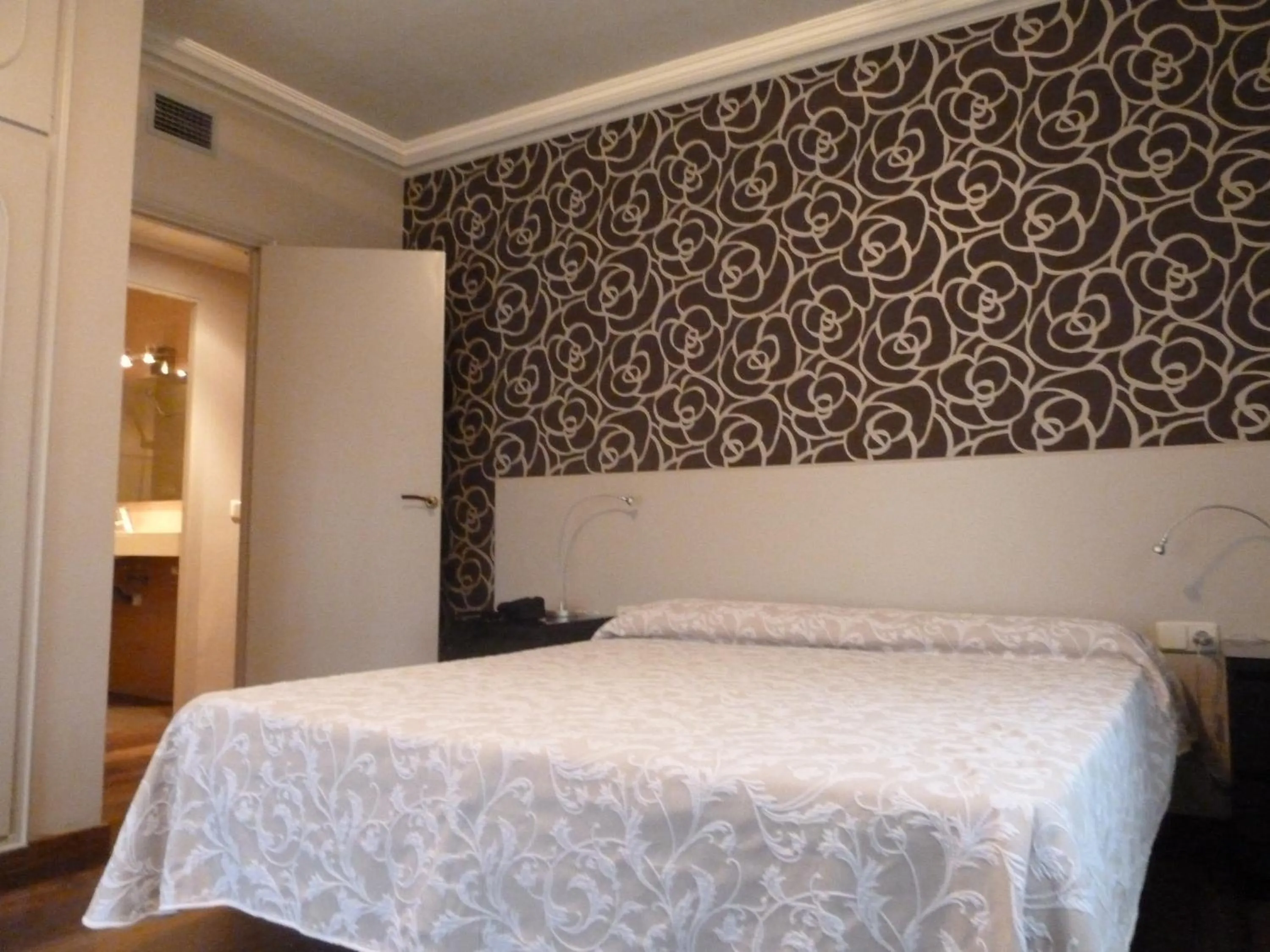 Other, Bed in Hotel Esteba