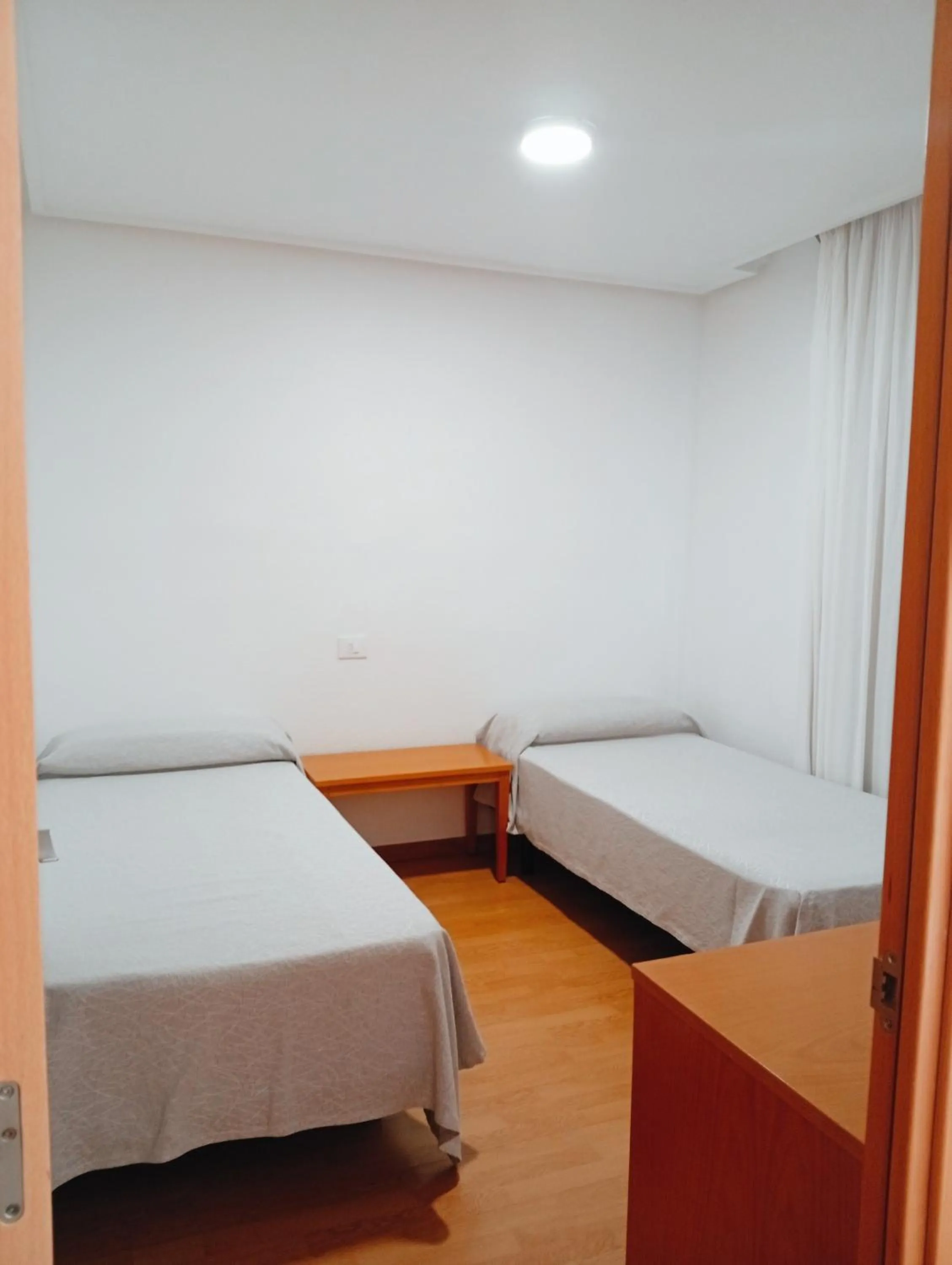 Bedroom, Bed in Torrejoven