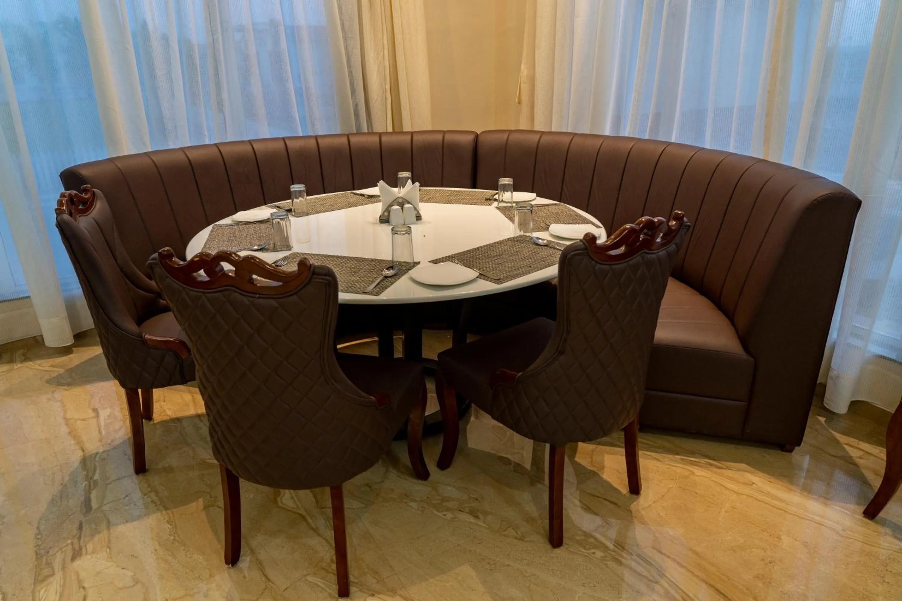 Restaurant/places to eat in Flamingo Club and Resort Una 3 Km Away from Diu Check Post