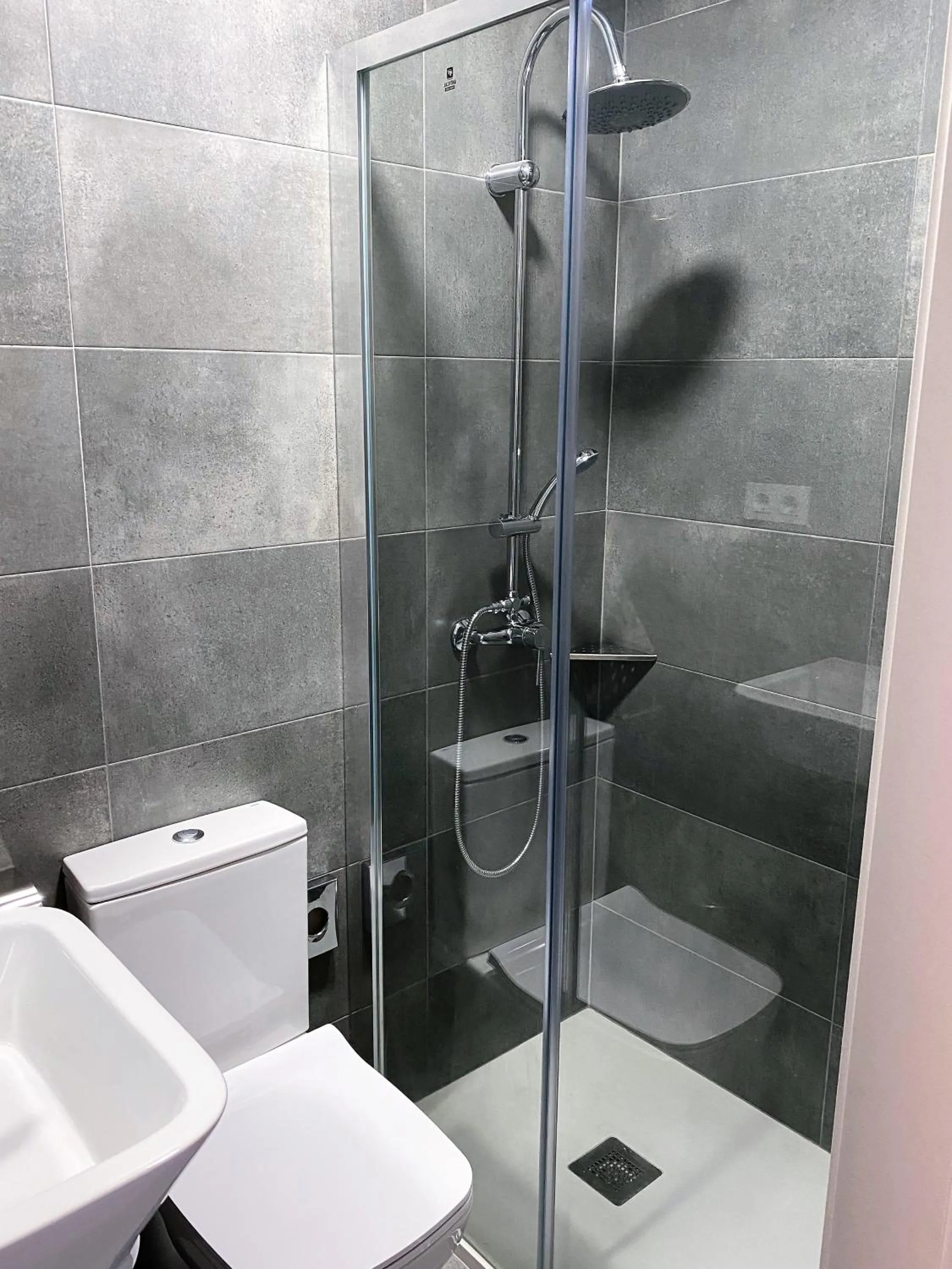 Bathroom in BCN Urbaness Hotels Bonavista