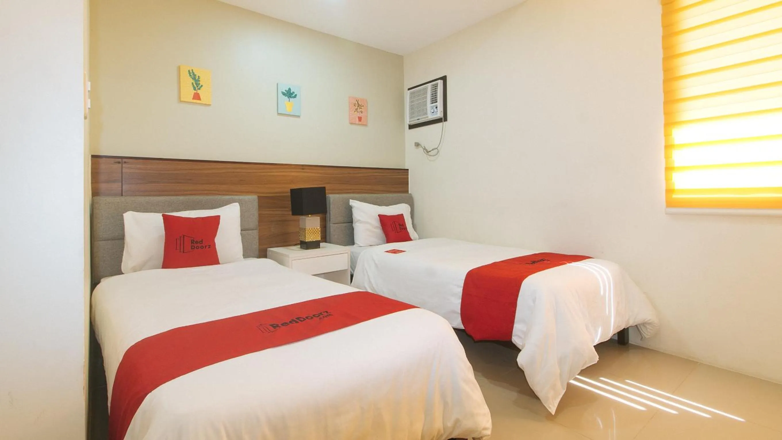 Bedroom, Bed in RedDoorz @ Leoncia Apartelle Mandaue City