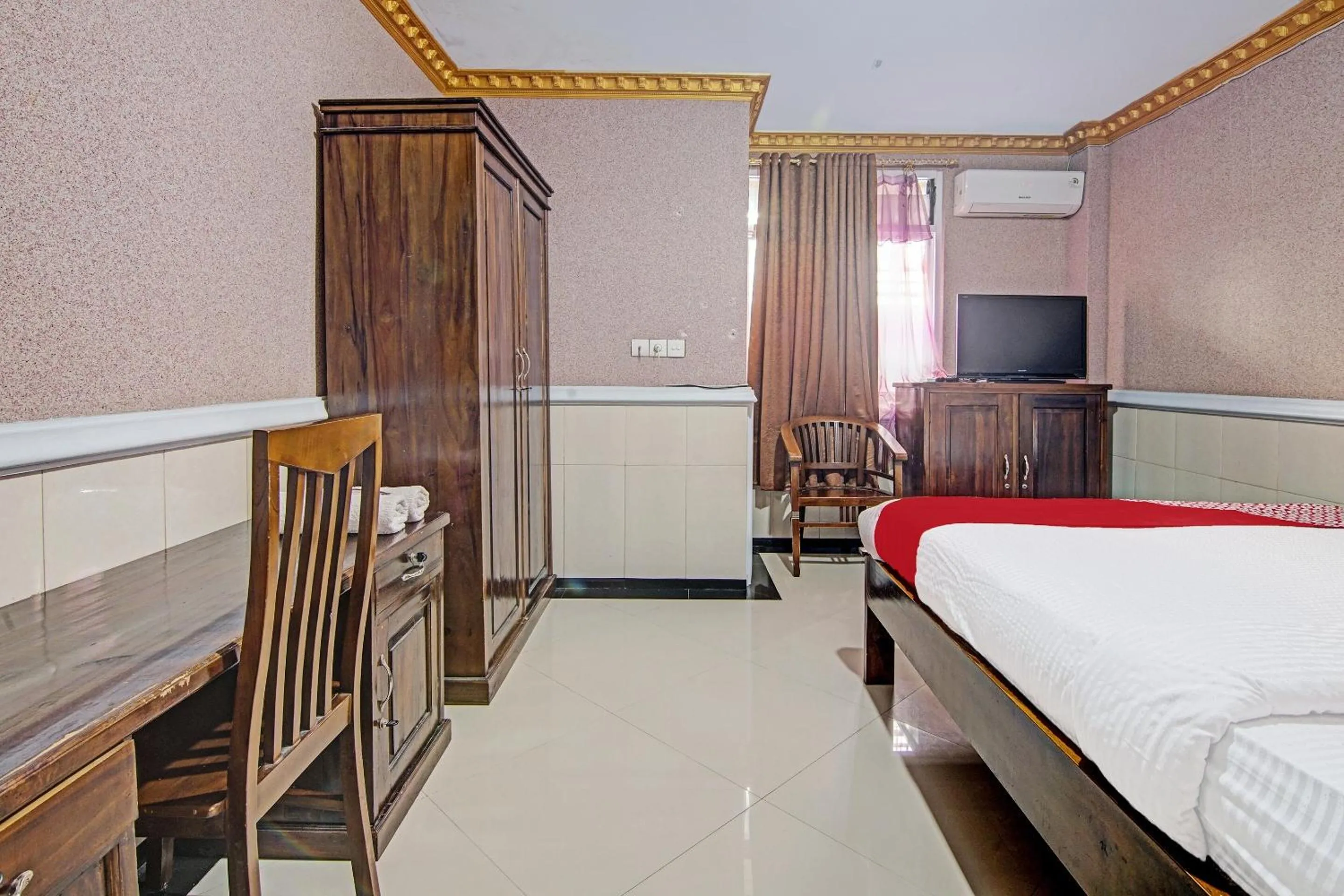 Bedroom, Bed in Hotel O Padang City Center Near Gunung Padang Formerly Hotel Fitriaendika
