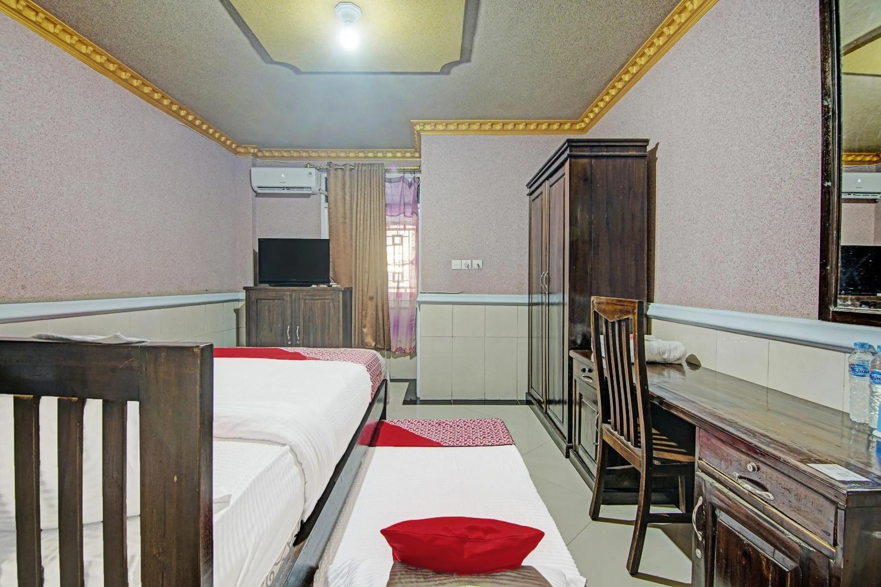 Bedroom, Bed in Hotel O Padang City Center Near Gunung Padang Formerly Hotel Fitriaendika