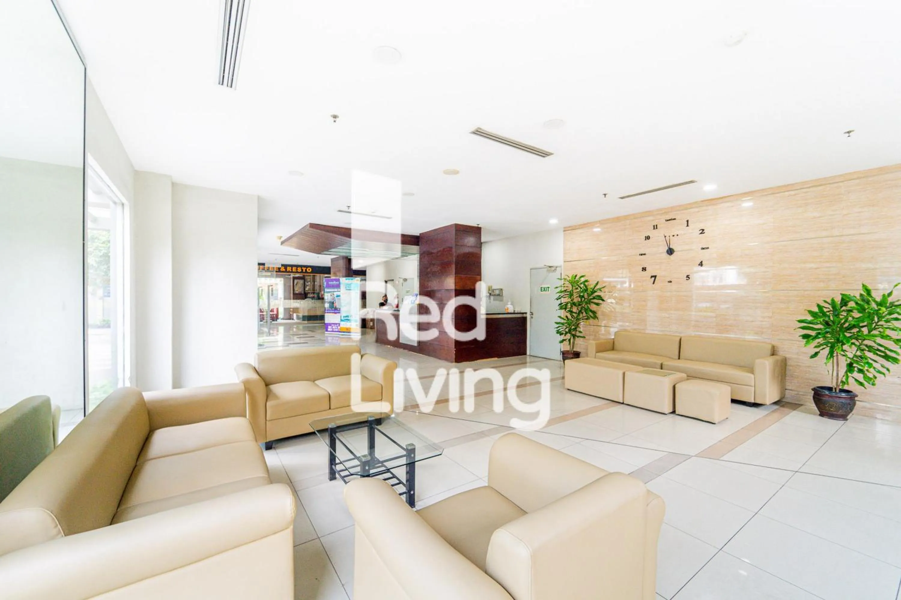 Living room in RedLiving Apartemen Tamansari Sudirman - Abdi Home