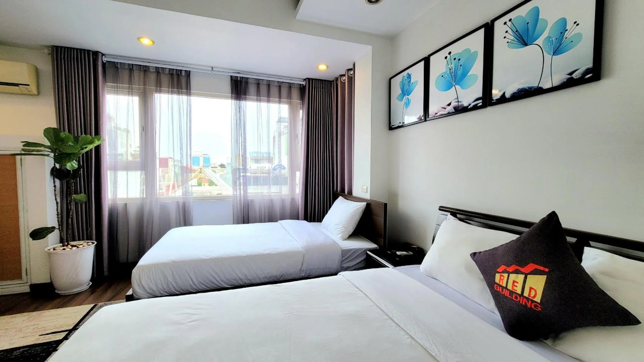 Bed in Red Building - Hotel - Hà Nội