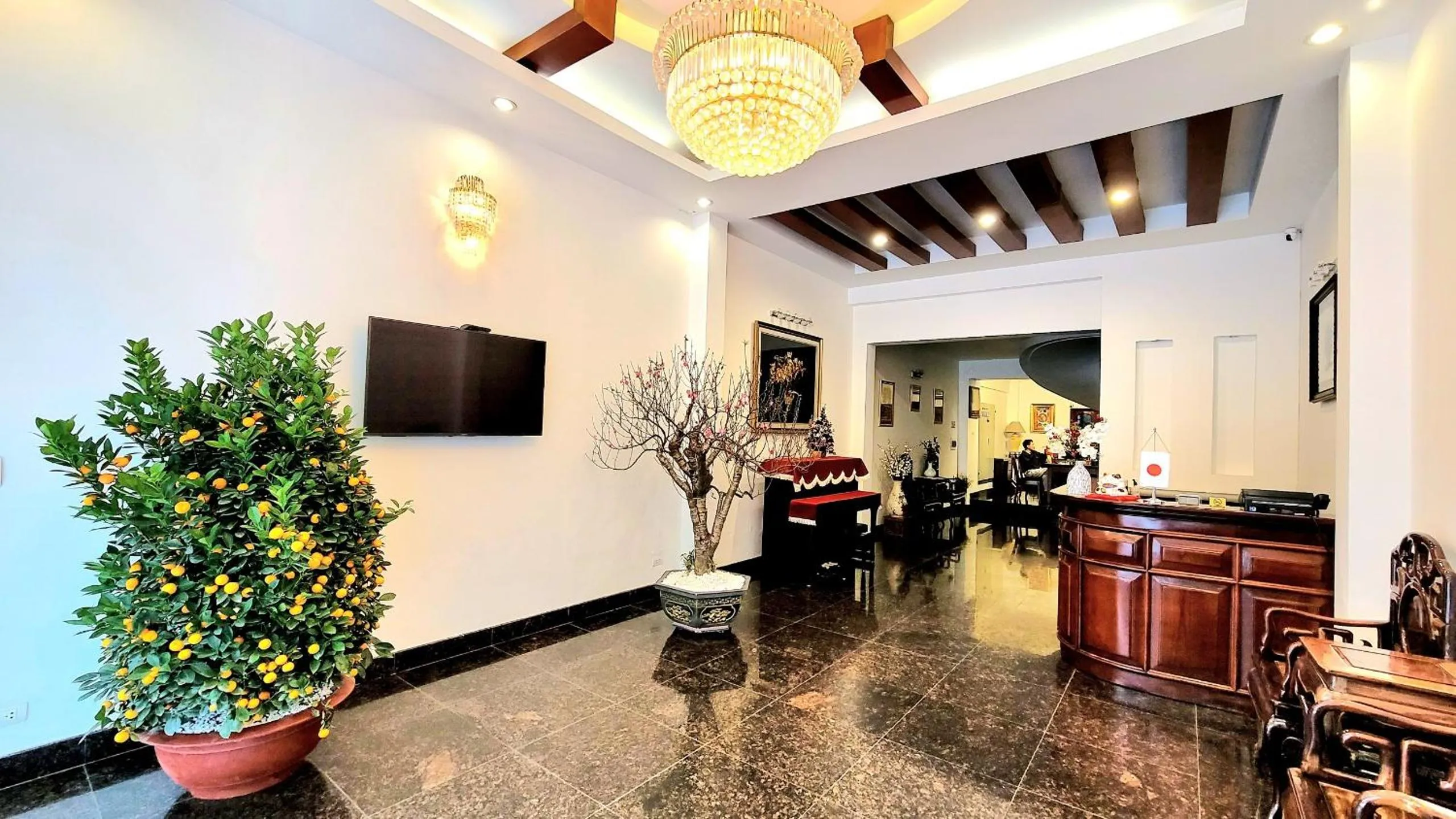 Communal lounge/ TV room in Red Building - Hotel - Hà Nội