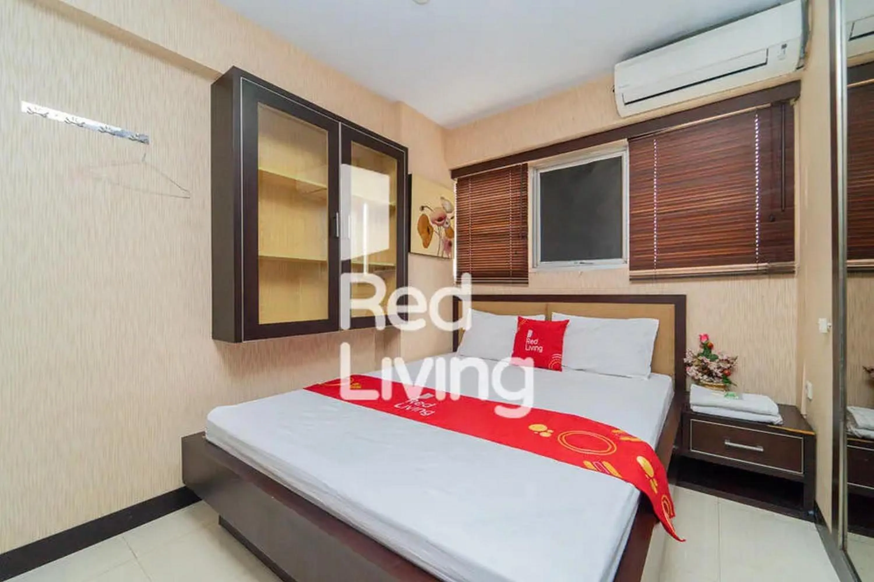 Bedroom, Bed in RedLiving Apartemen Sentra Timur Residence - Myroom id Tower Green