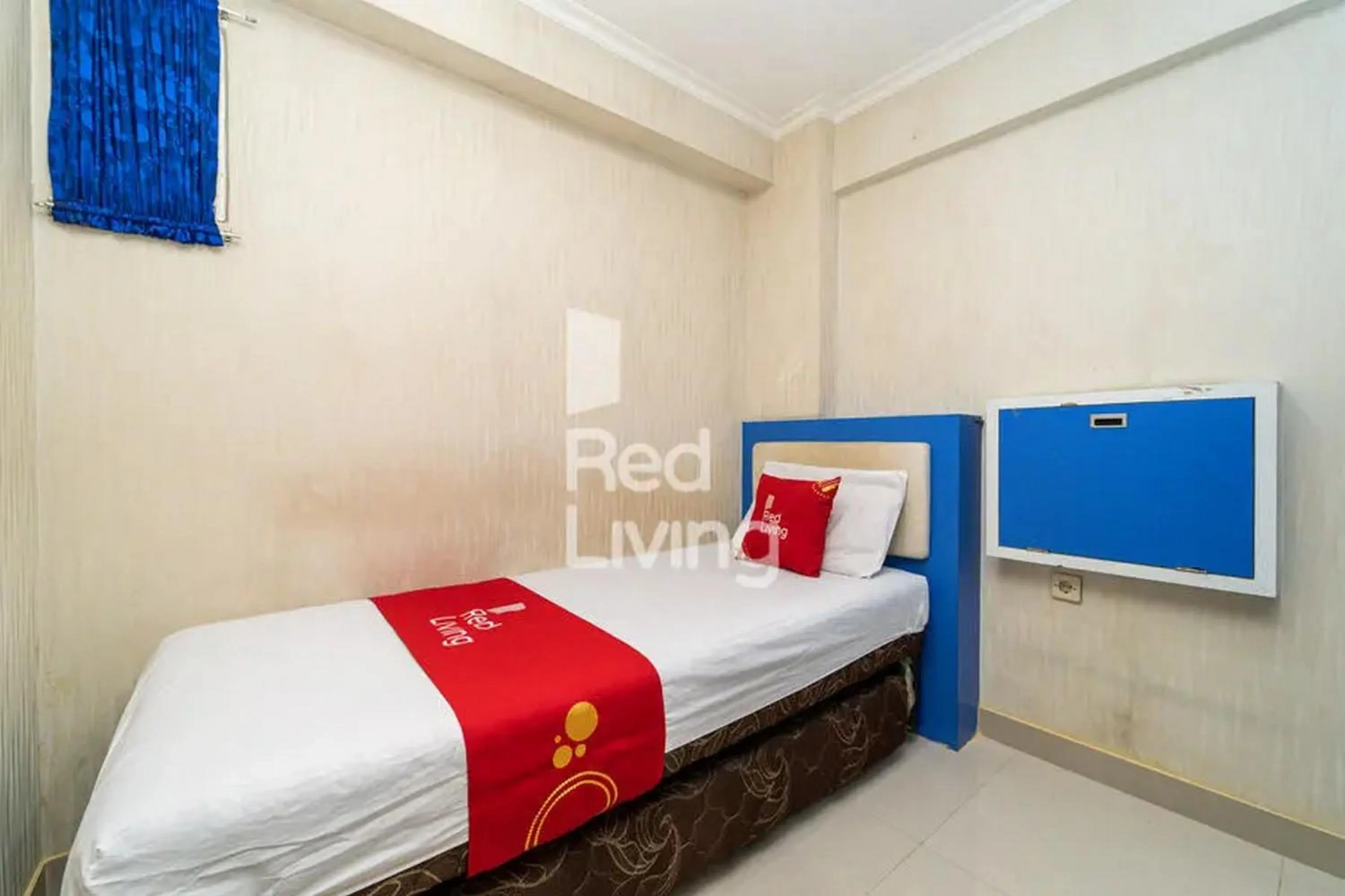 Bedroom, Bed in RedLiving Apartemen Sentra Timur Residence - Myroom id Tower Green