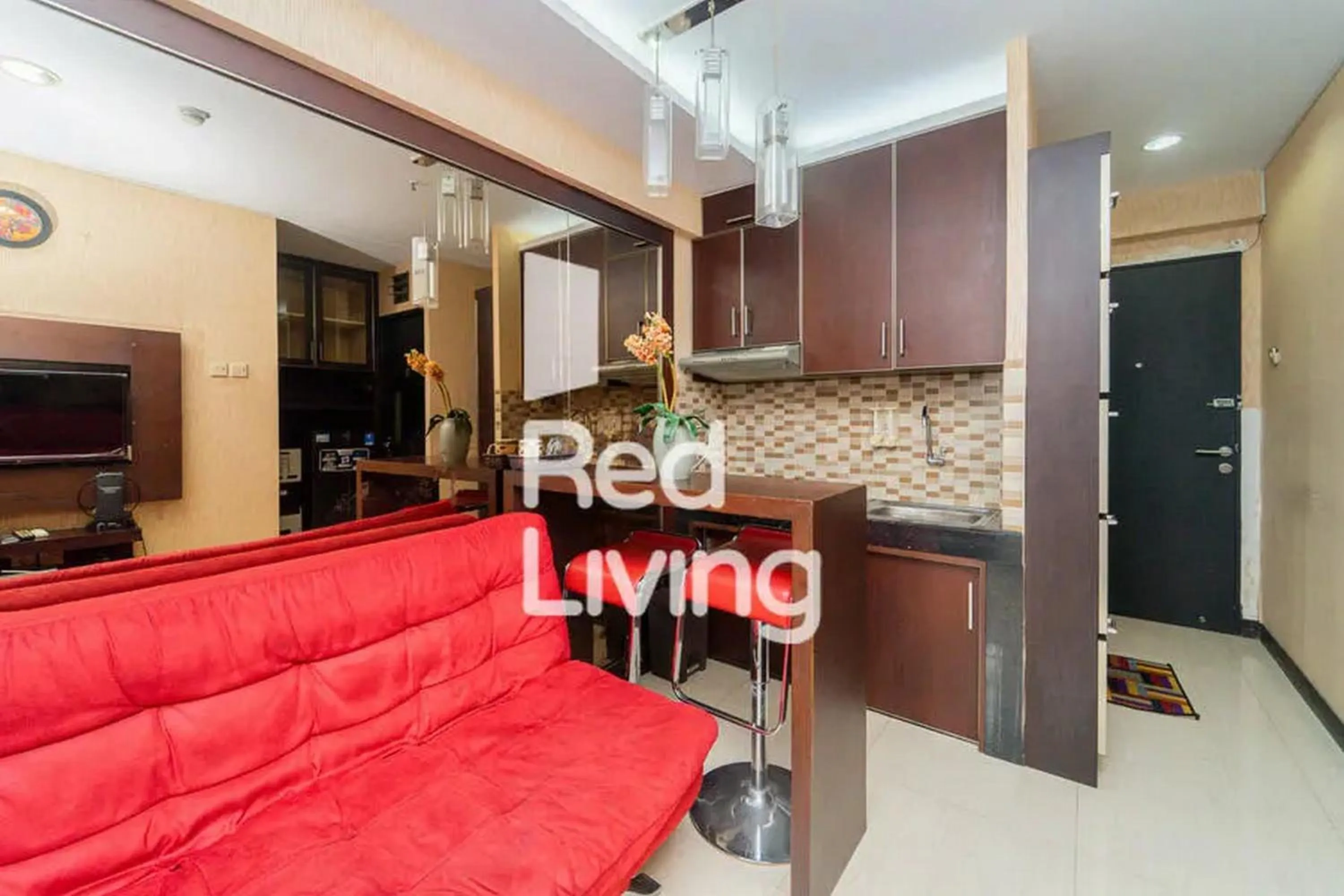 Living room in RedLiving Apartemen Sentra Timur Residence - Myroom id Tower Green