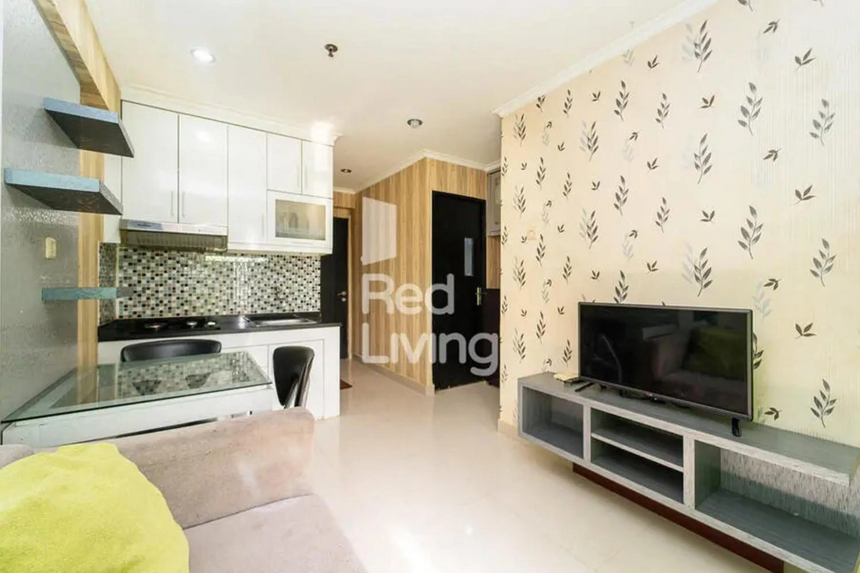 TV and multimedia in RedLiving Apartemen Sentra Timur Residence - Myroom id Tower Green