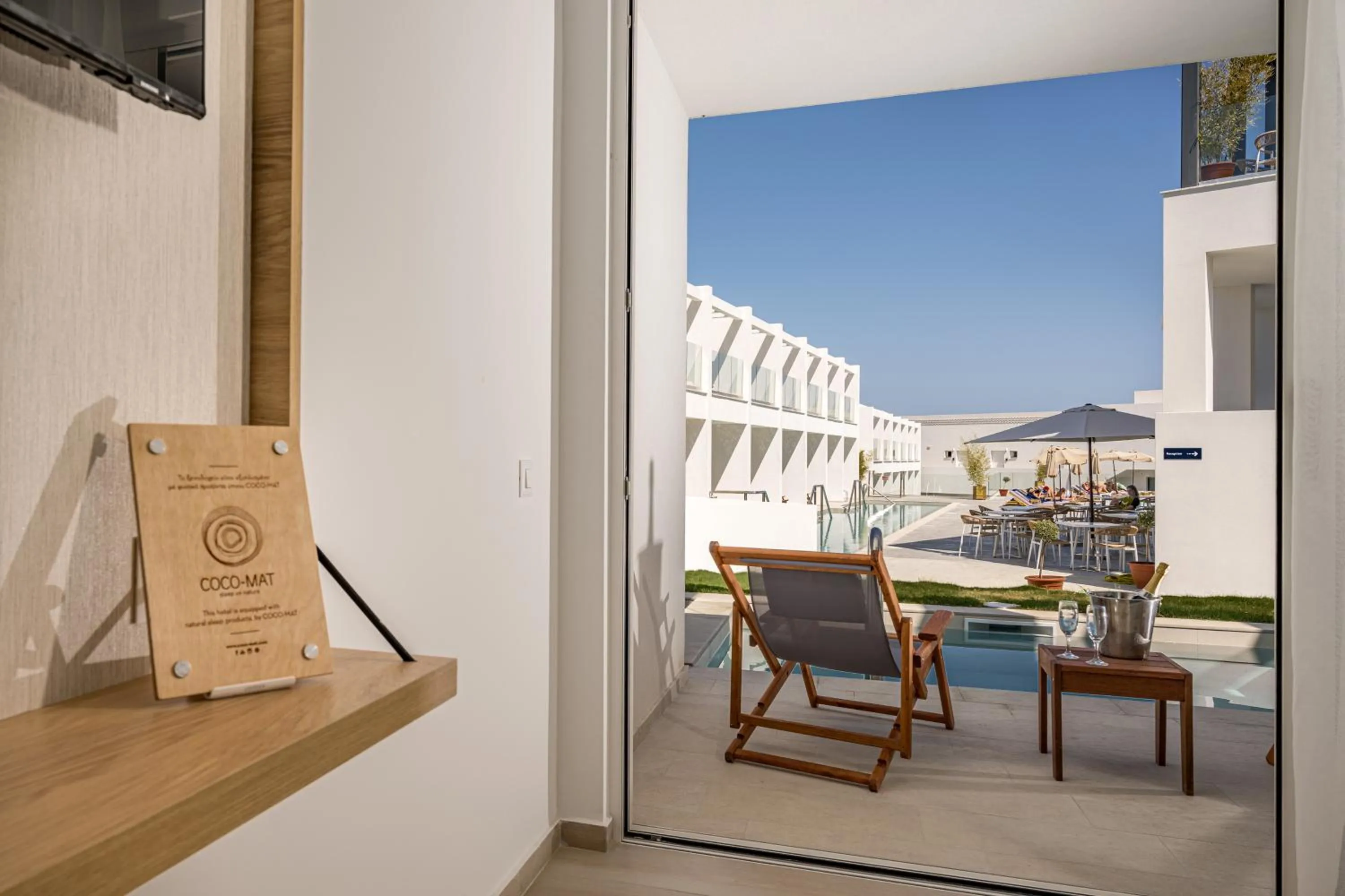 Swimming pool in Mirage Bleu Hotel