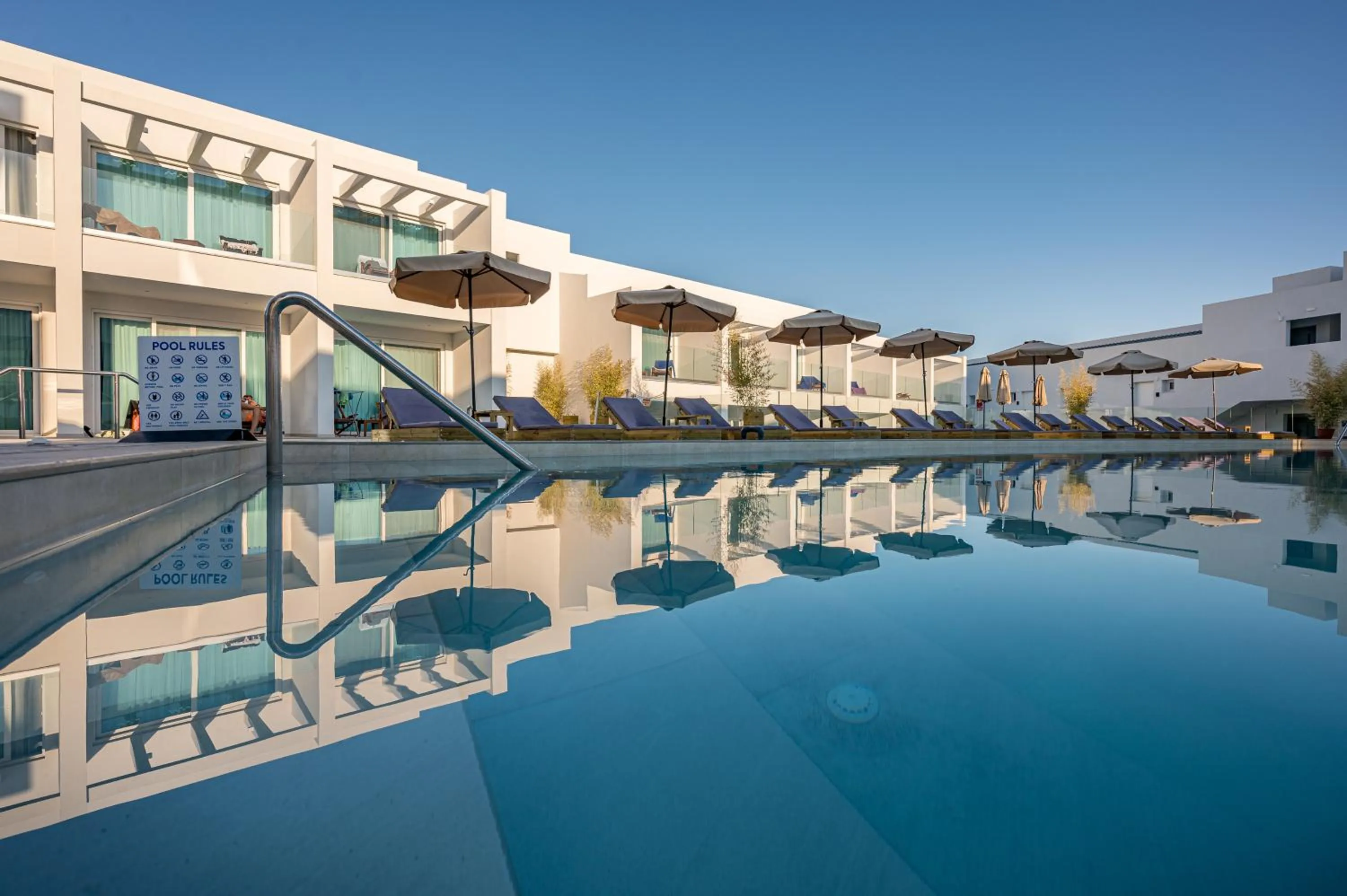 Pool view in Mirage Bleu Hotel