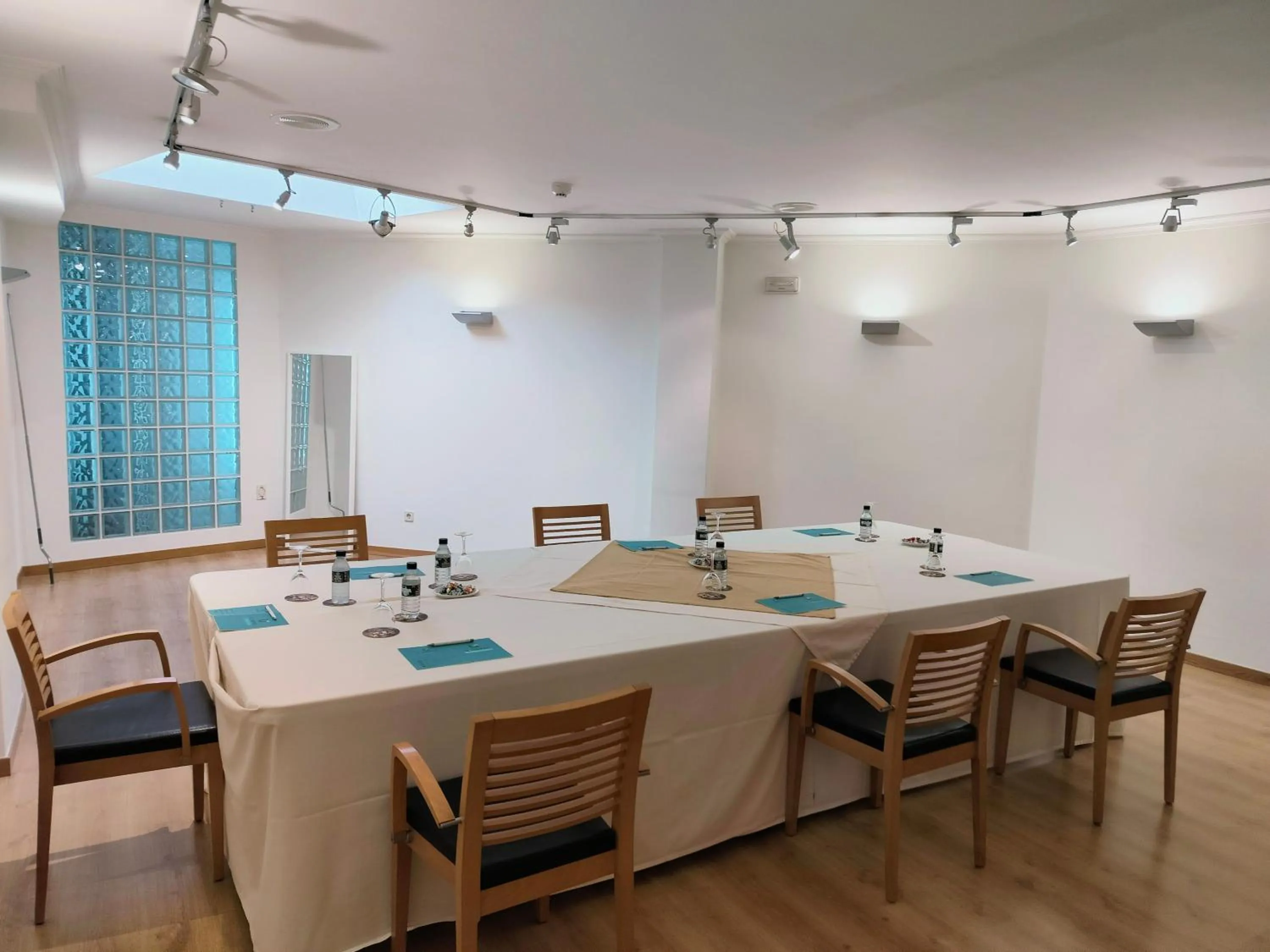 Meeting/conference room in U Hotel Ogalia Vigo