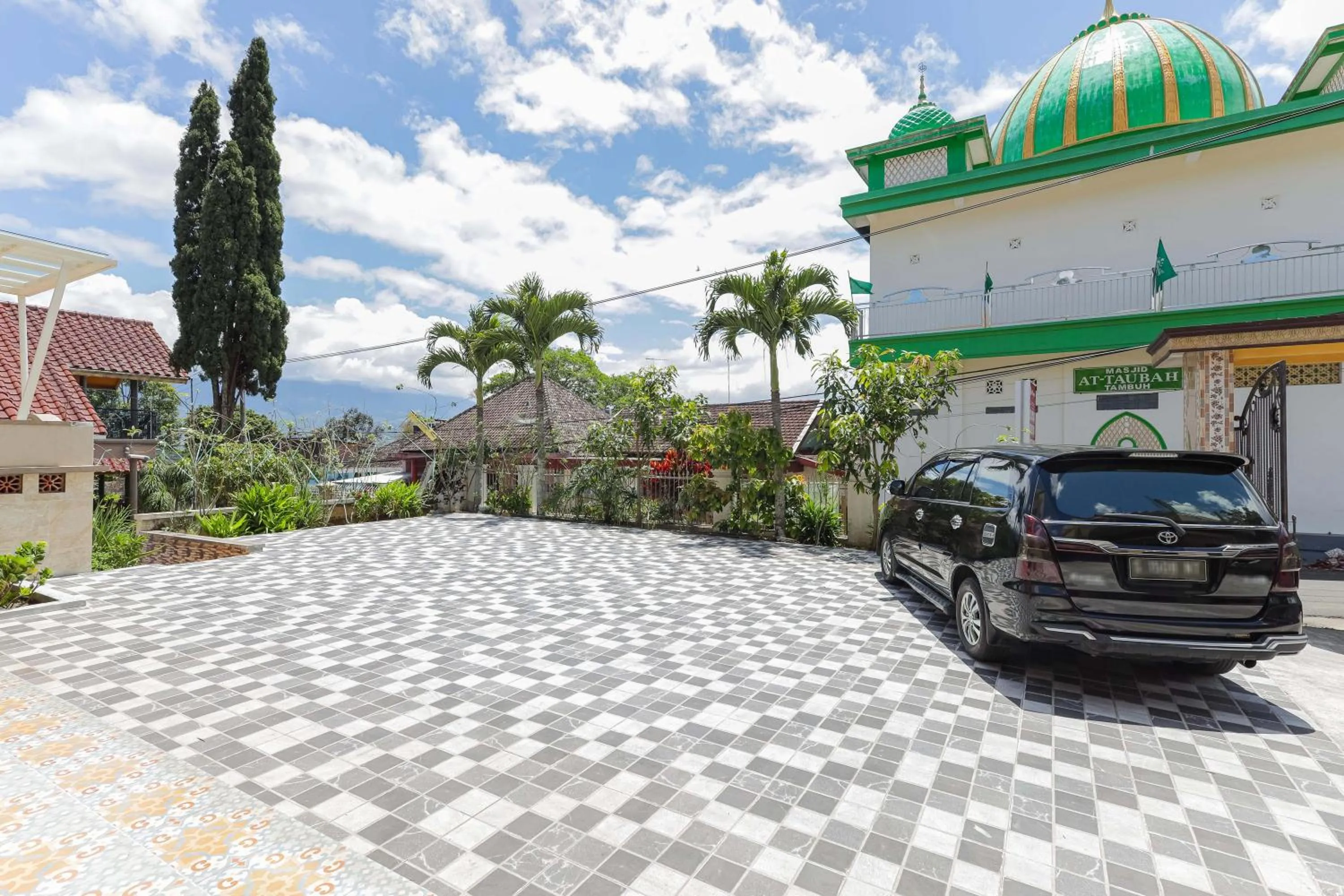 Property building in RedDoorz Plus @ Villa Bontes Batu