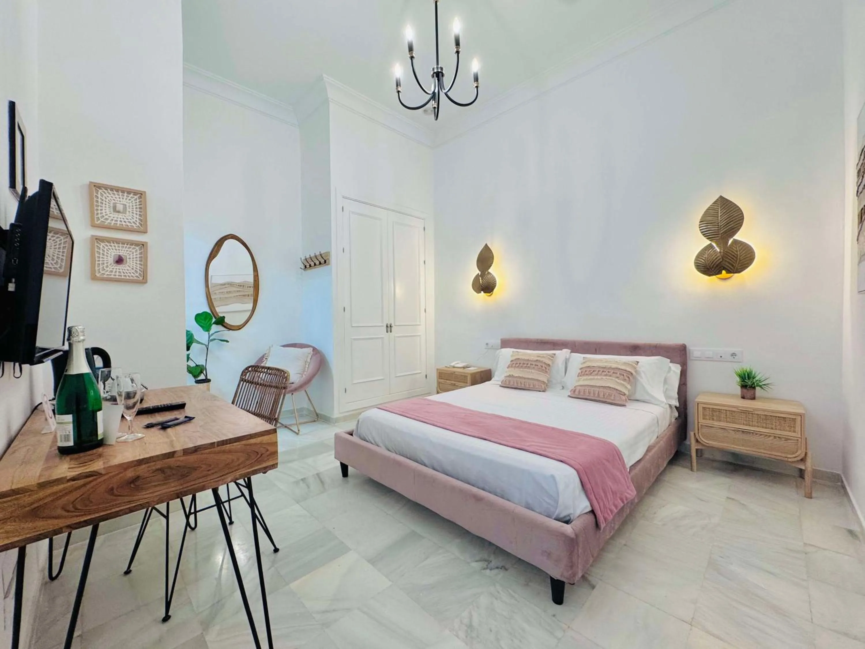 Bedroom, Bed in Hotel Boutique Las Cortes De Cádiz