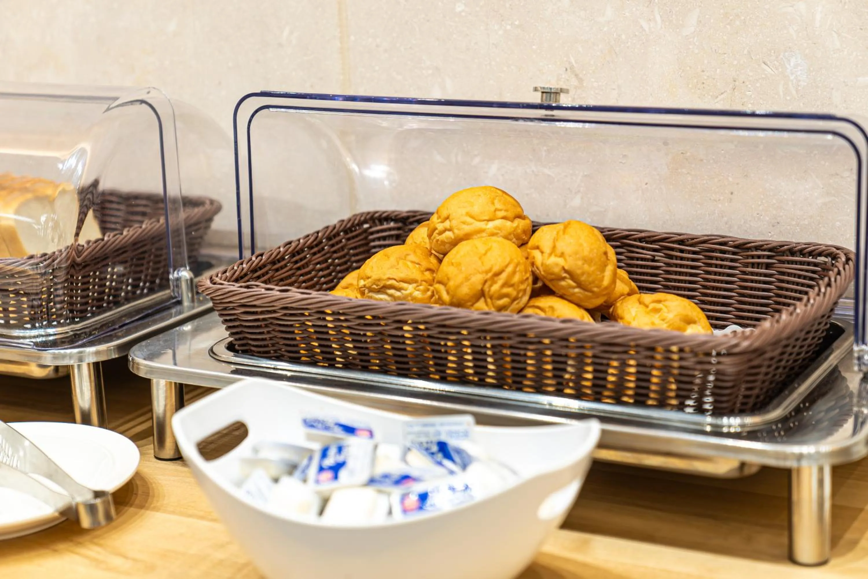 Buffet breakfast in Hotel The Grang Seogwipo