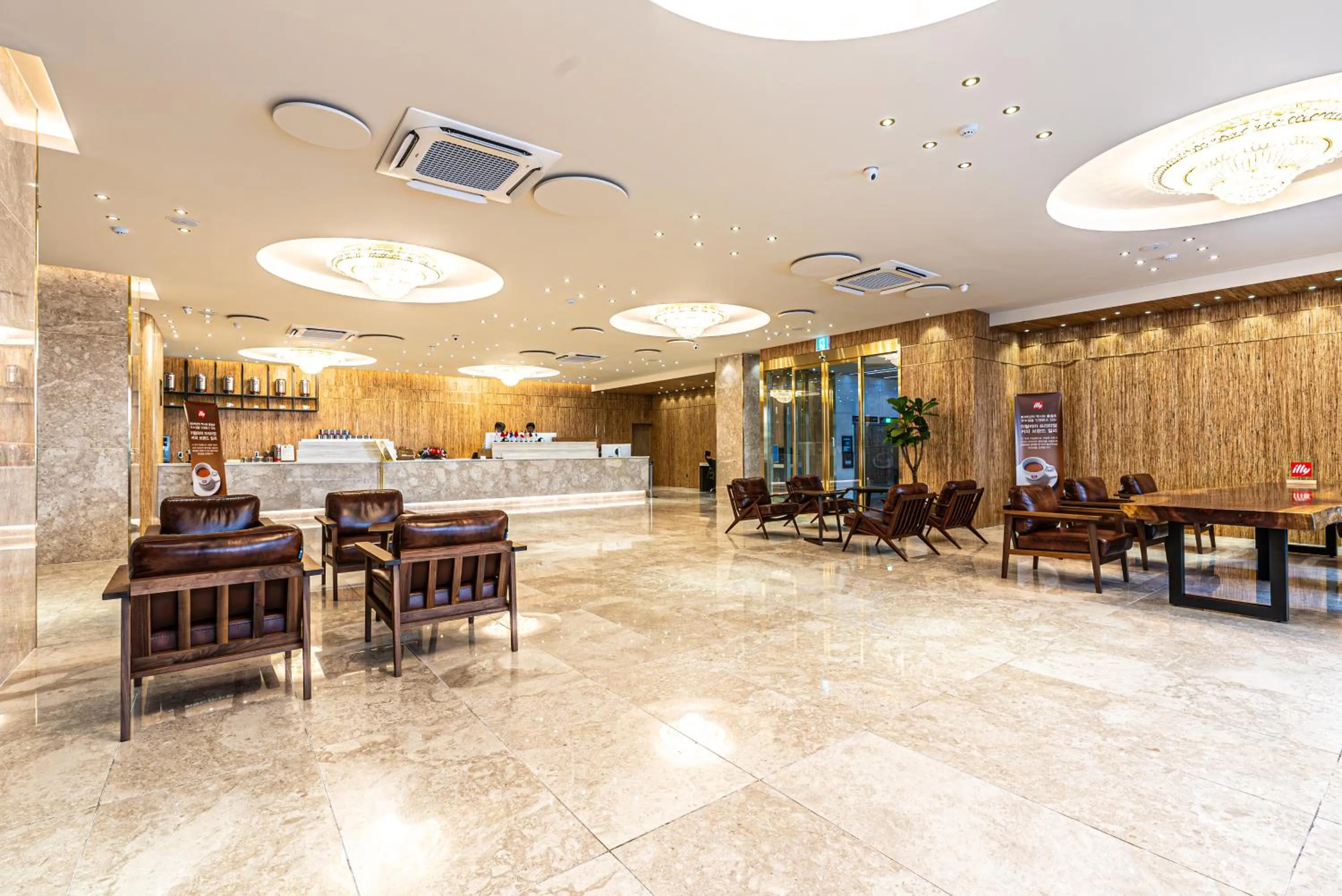 Seating area in Hotel The Grang Seogwipo