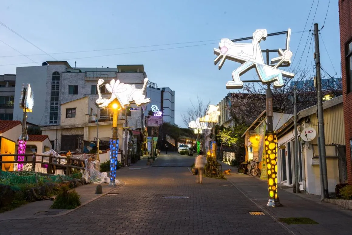 Neighbourhood in Hotel The Grang Seogwipo