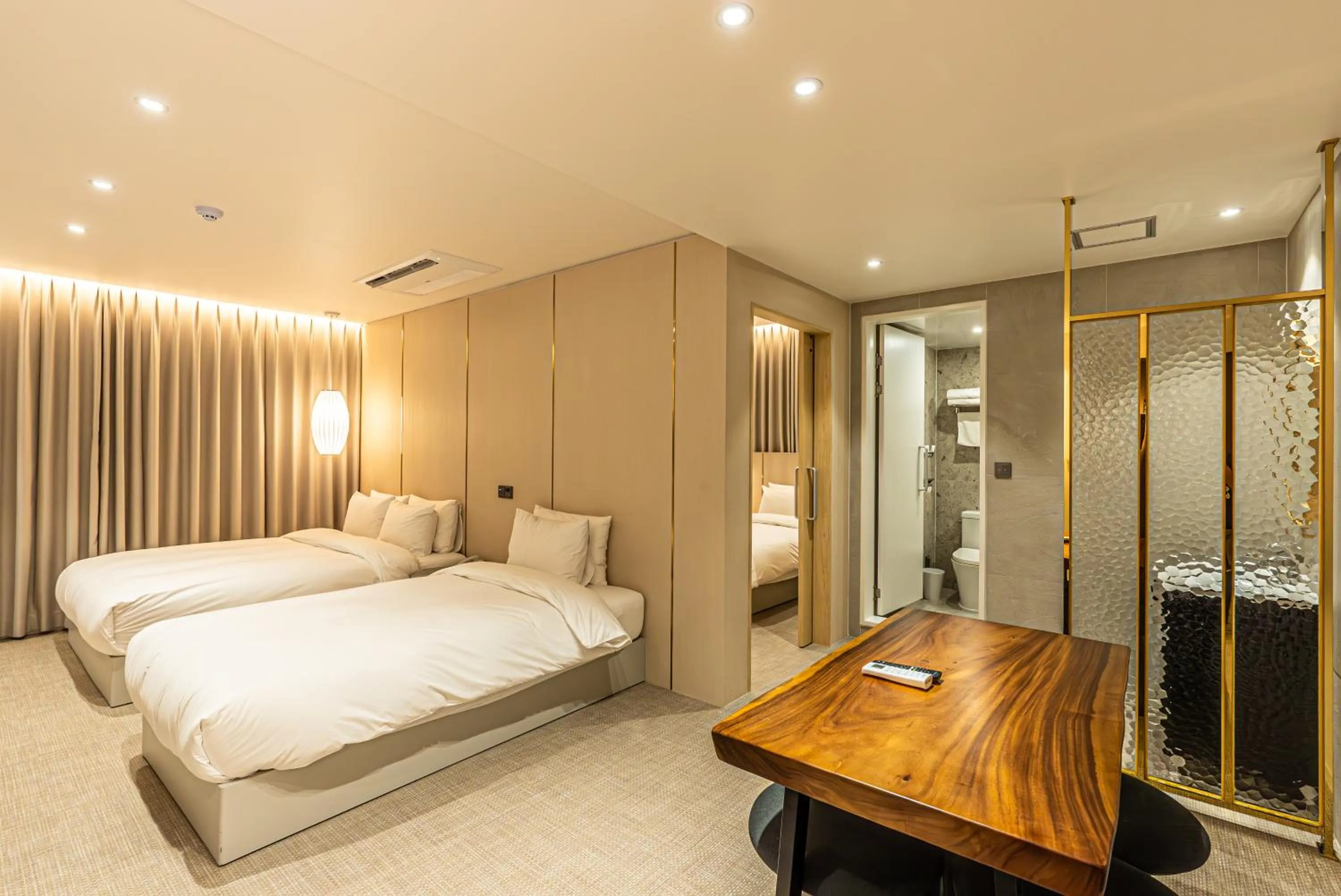 hair dresser, Bed in Hotel The Grang Seogwipo