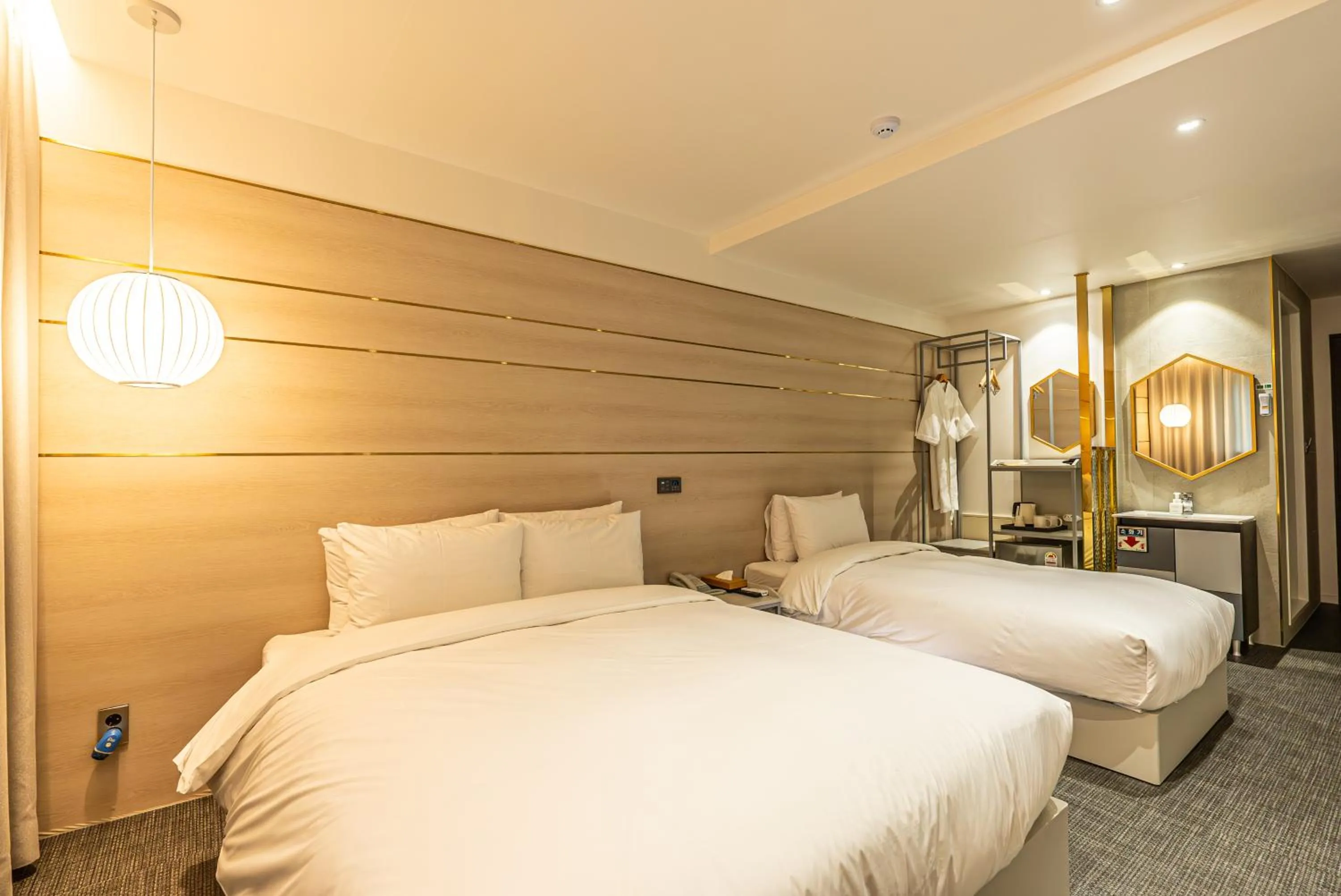 Bed in Hotel The Grang Seogwipo