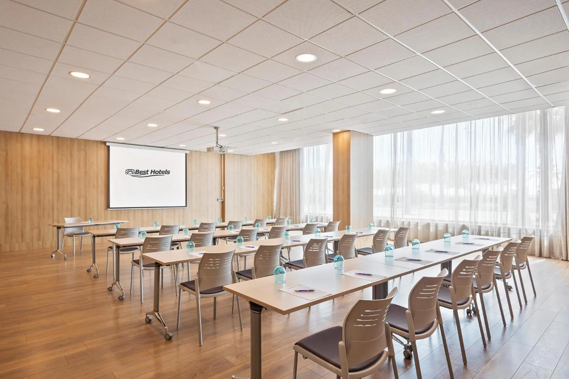 Meeting/conference room in Hotel Best Front Maritim