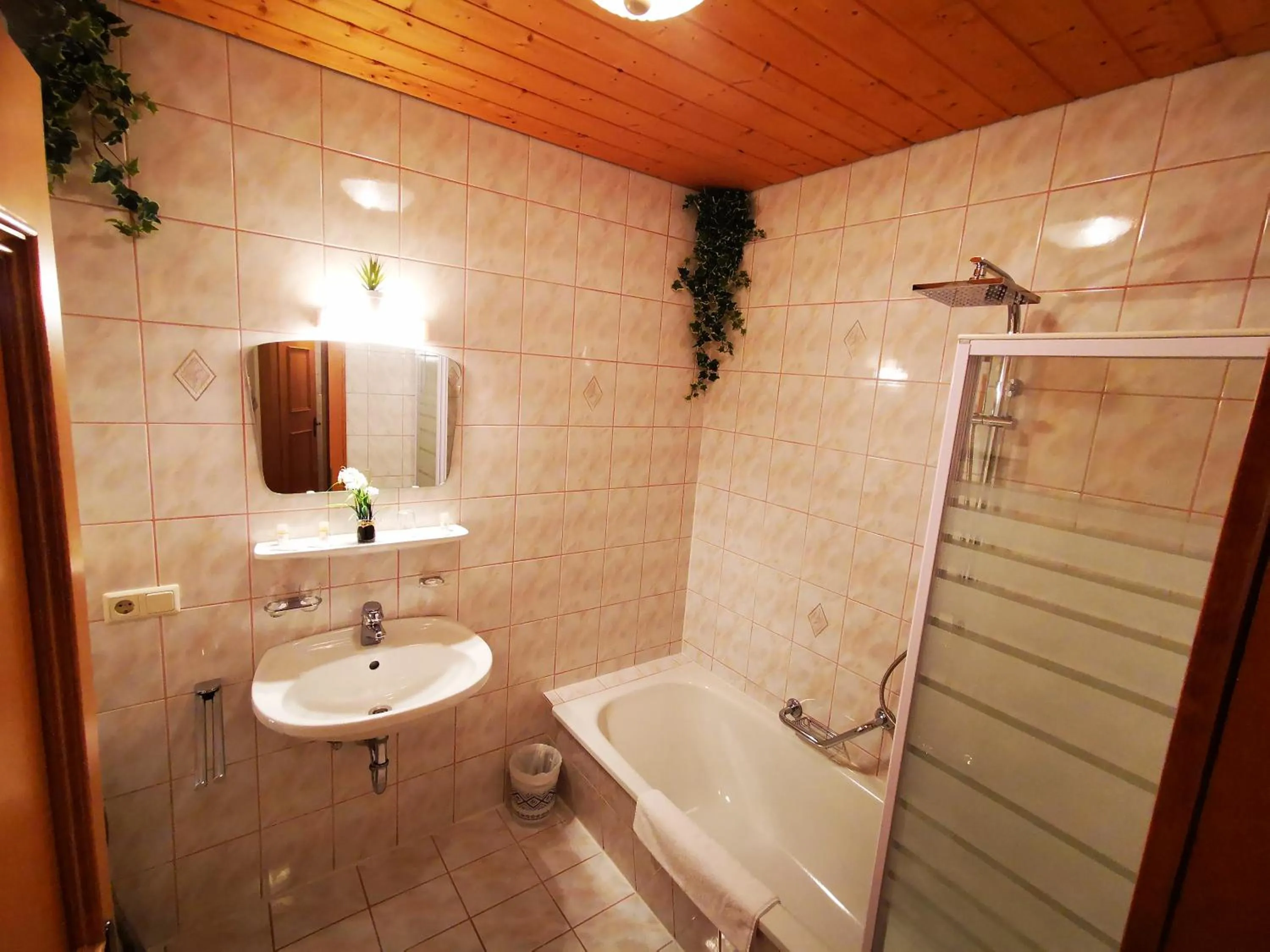 Bathroom in Gasthof Geronimo