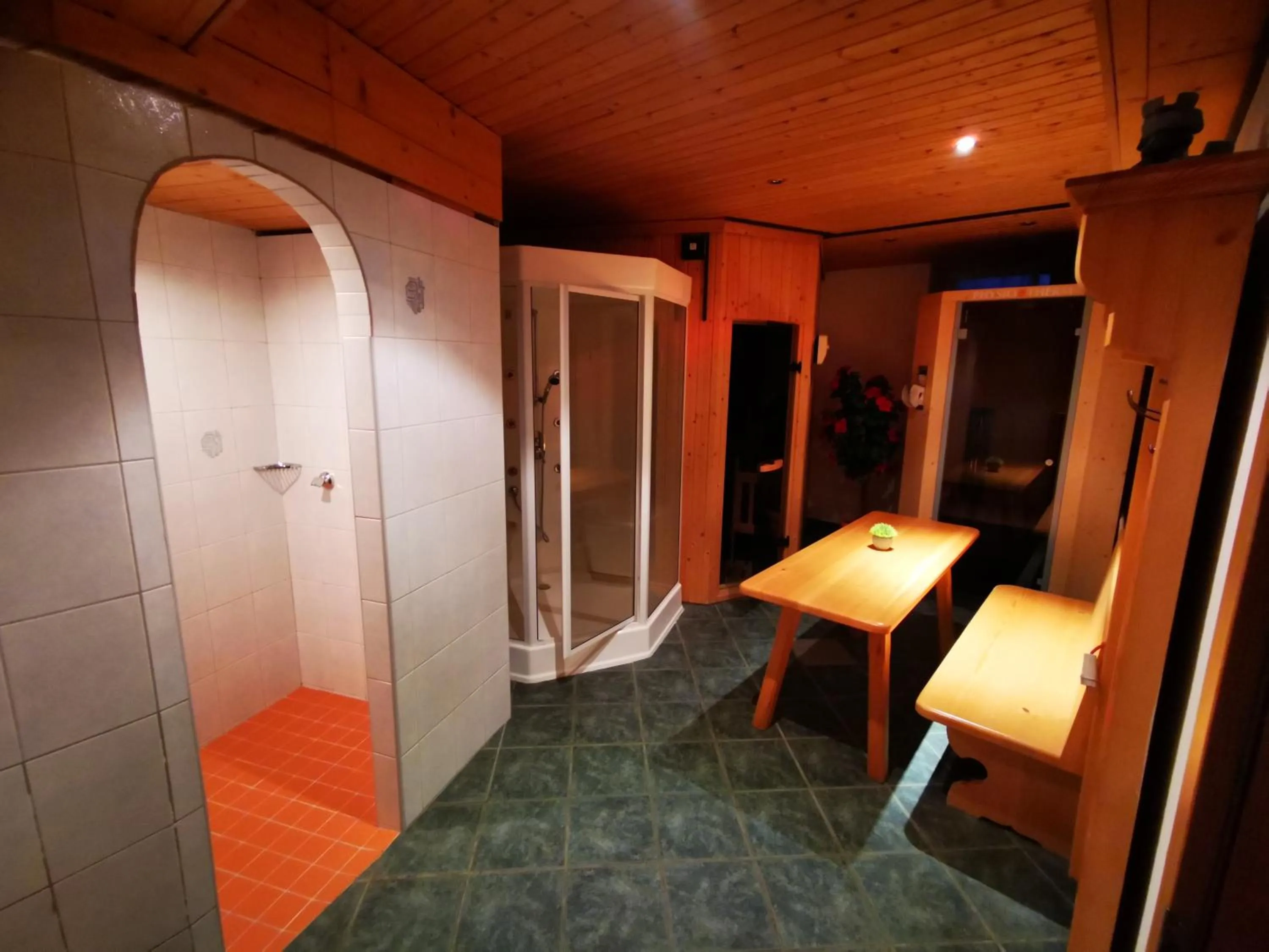 Property building in Gasthof Geronimo