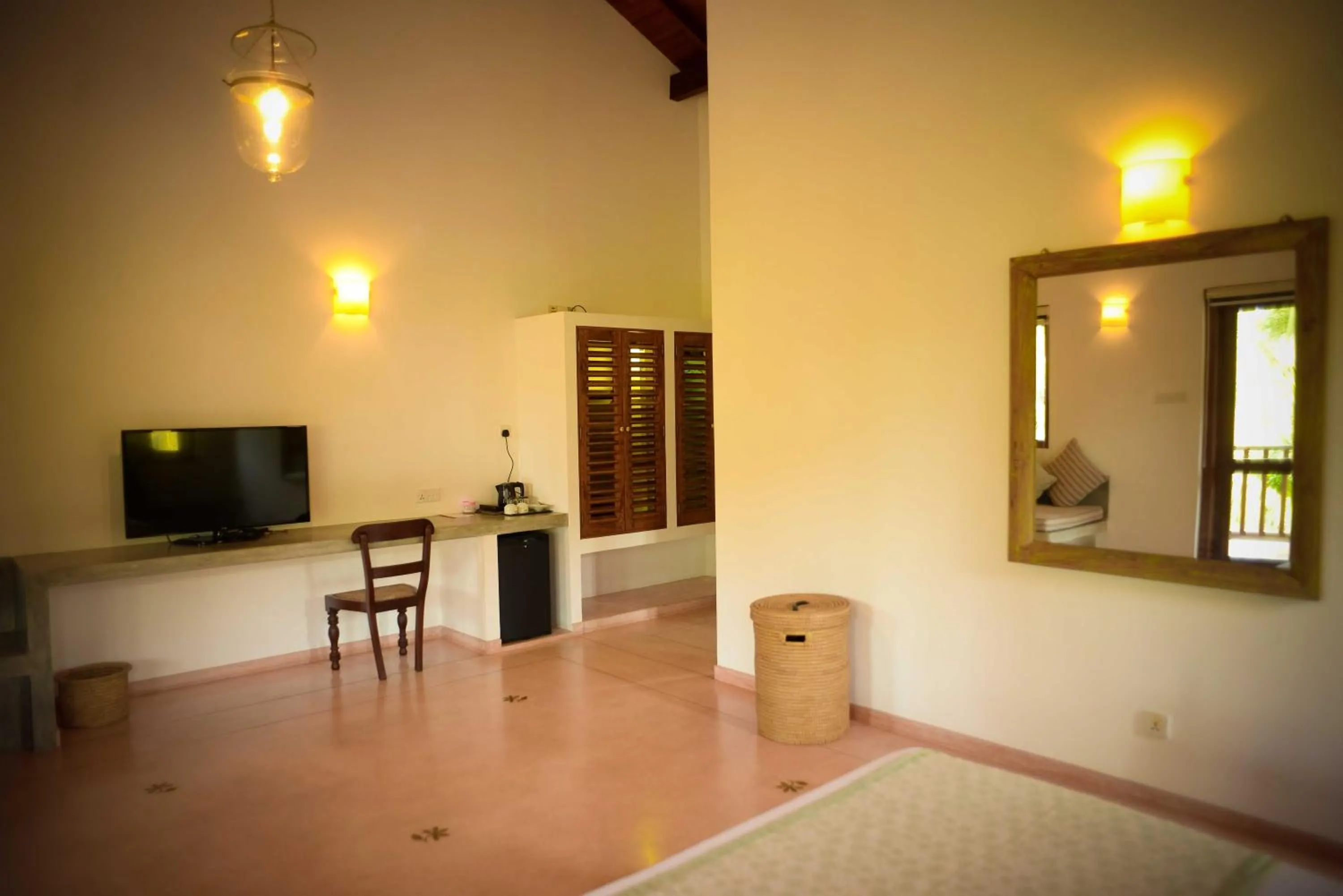 TV and multimedia in Kingfisher Bamboo Garden Villa