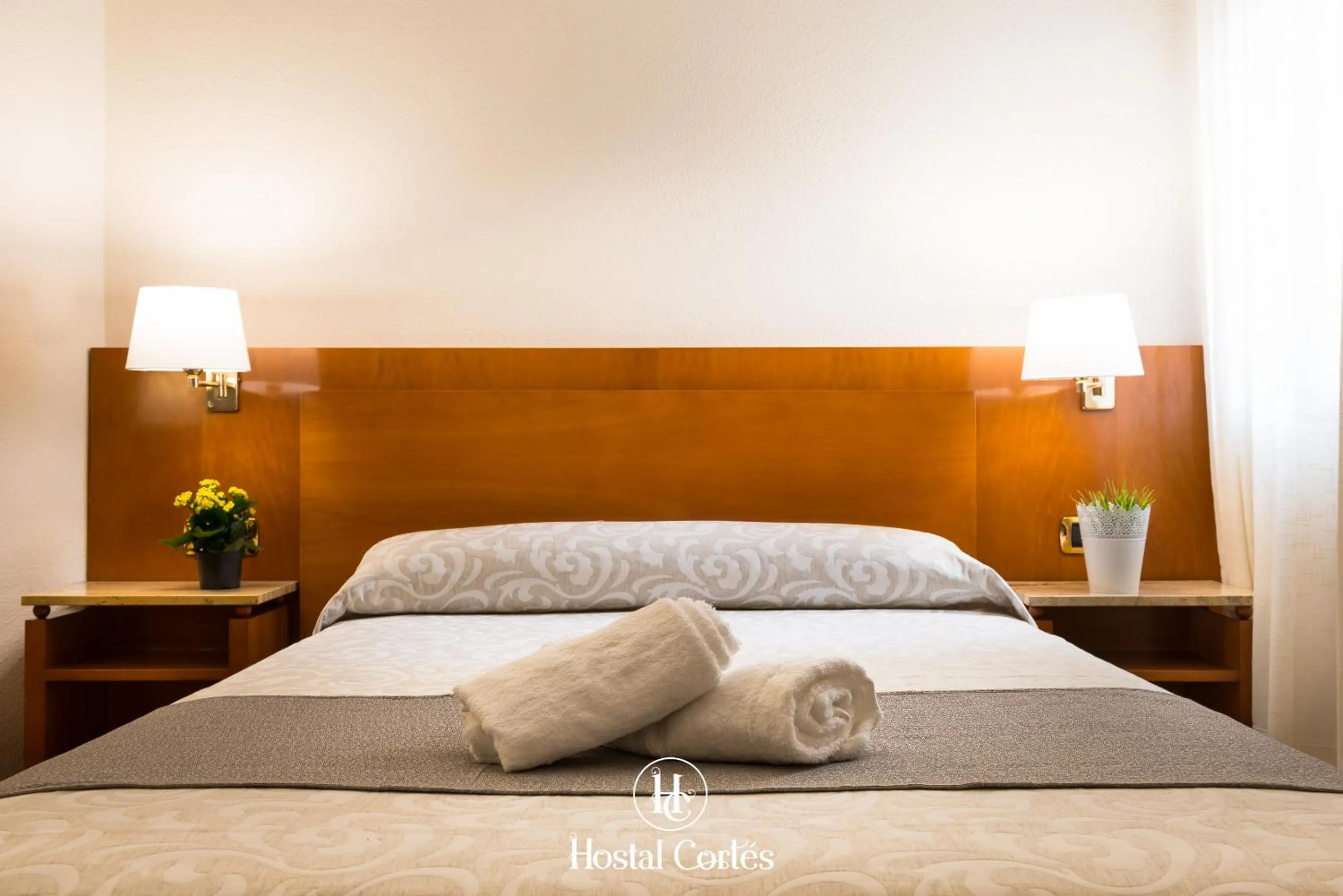 Photo of the whole room, Bed in Hostal Cortes