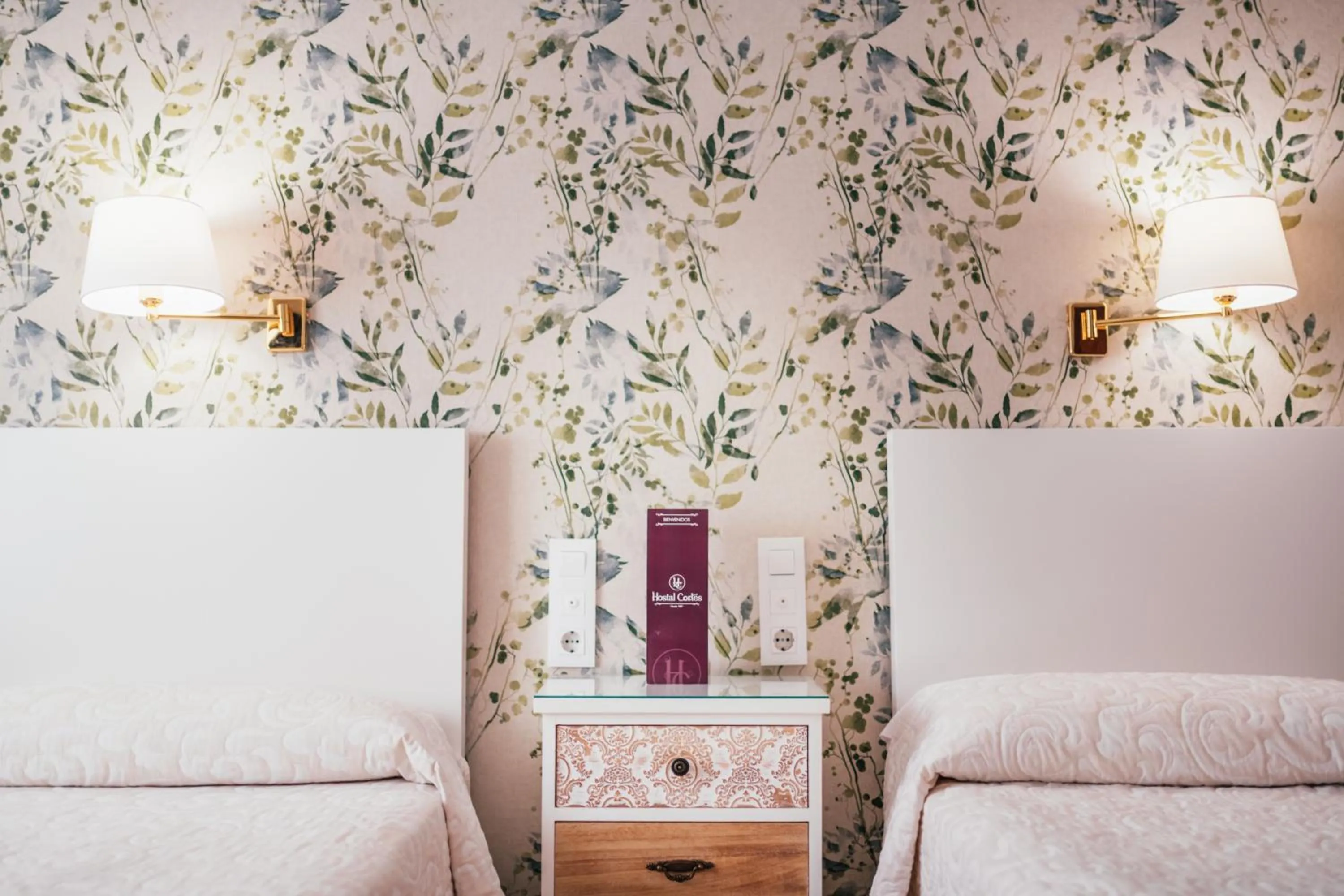 Bedroom, Bed in Hostal Cortés