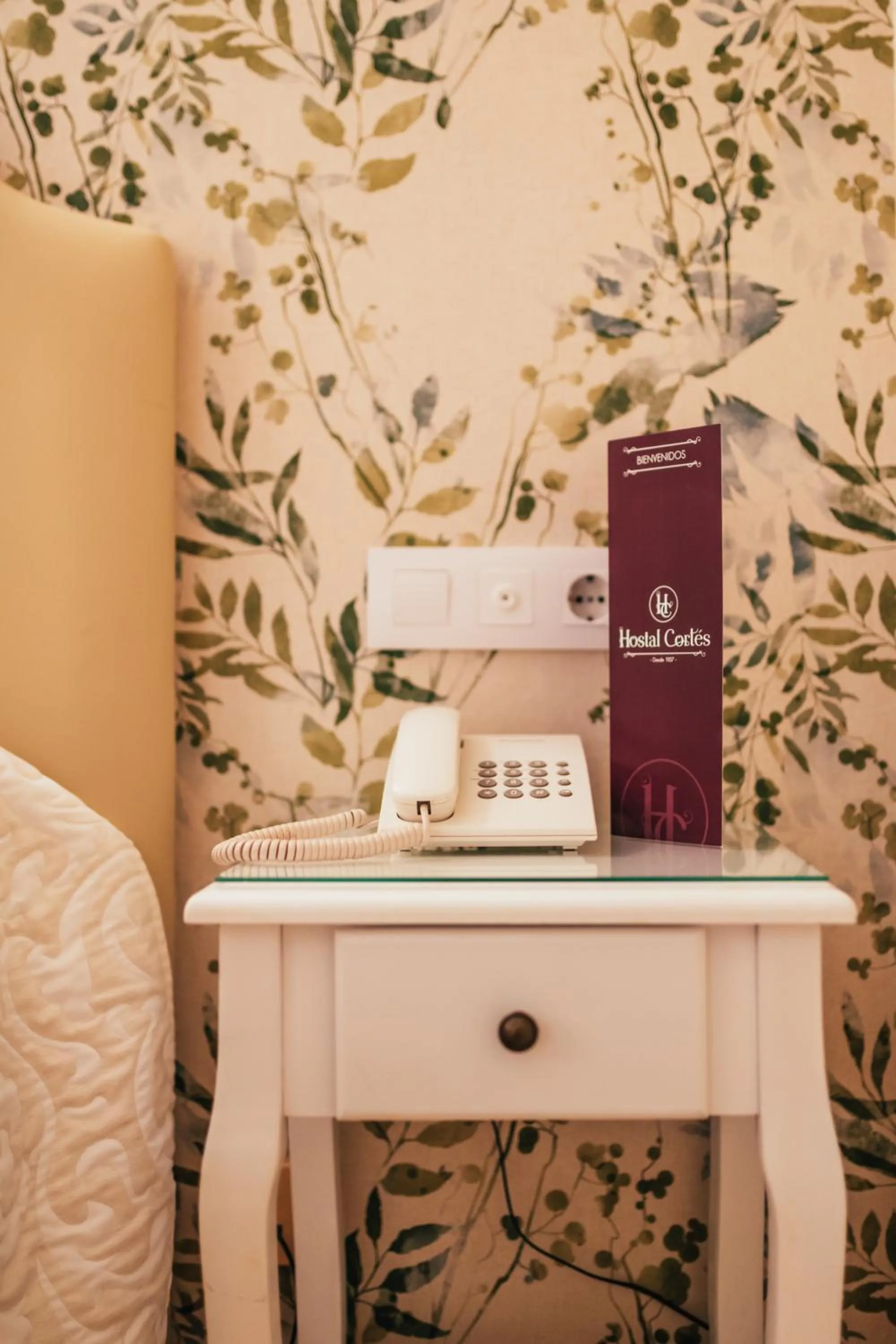 Bedroom in Hostal Cortés