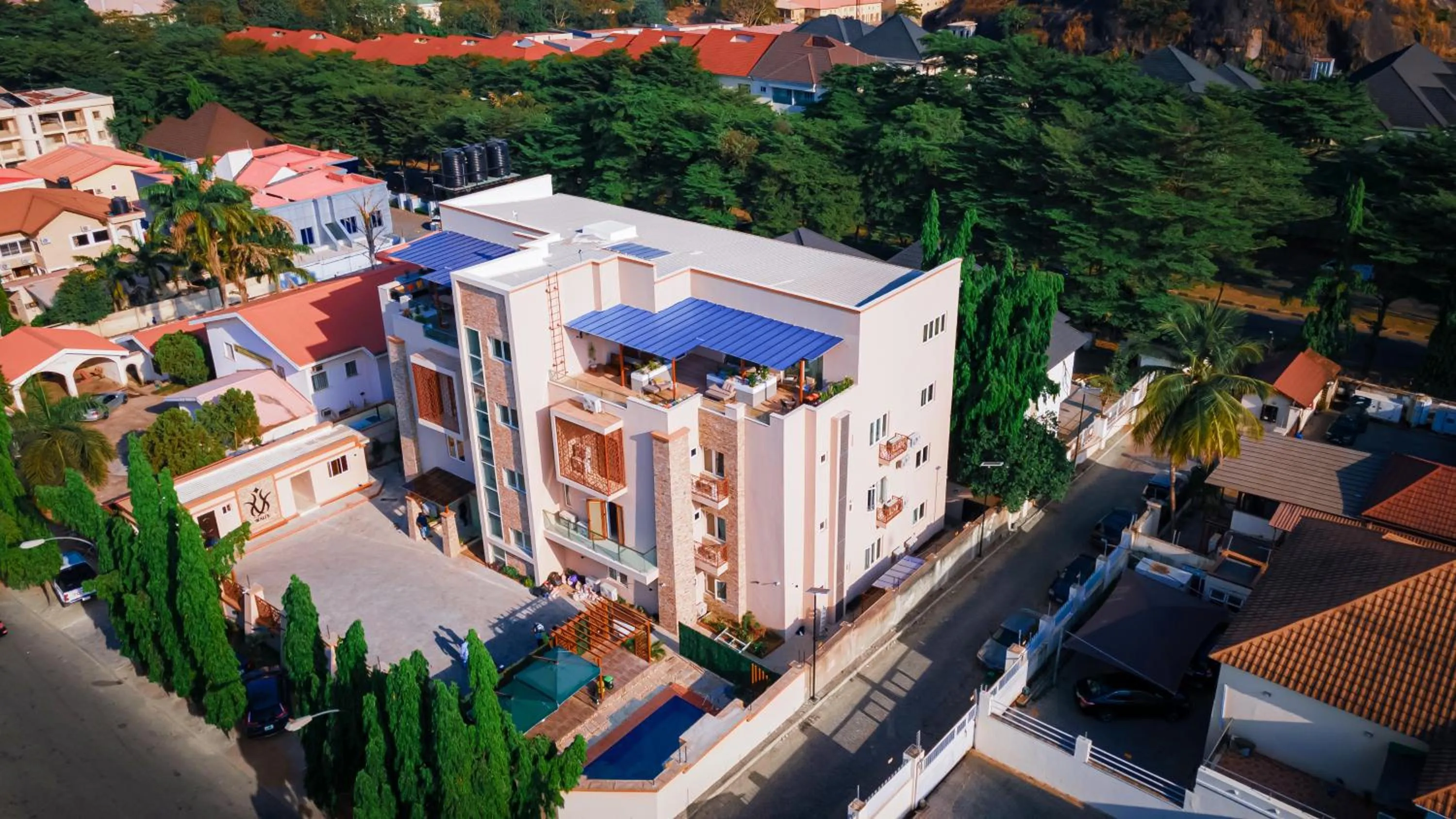 Property building in Wali's Suites