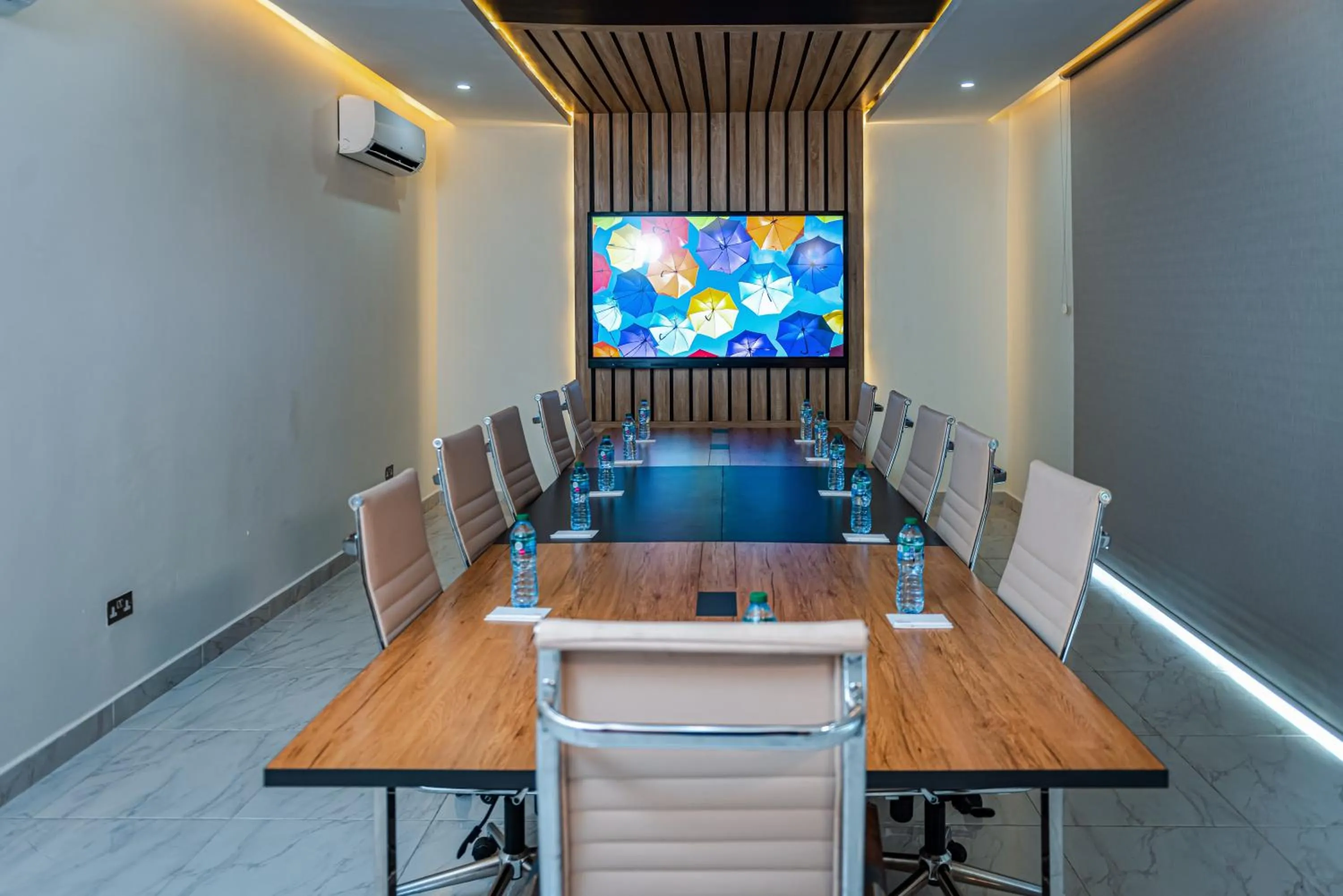 TV and multimedia in Wali's Suites