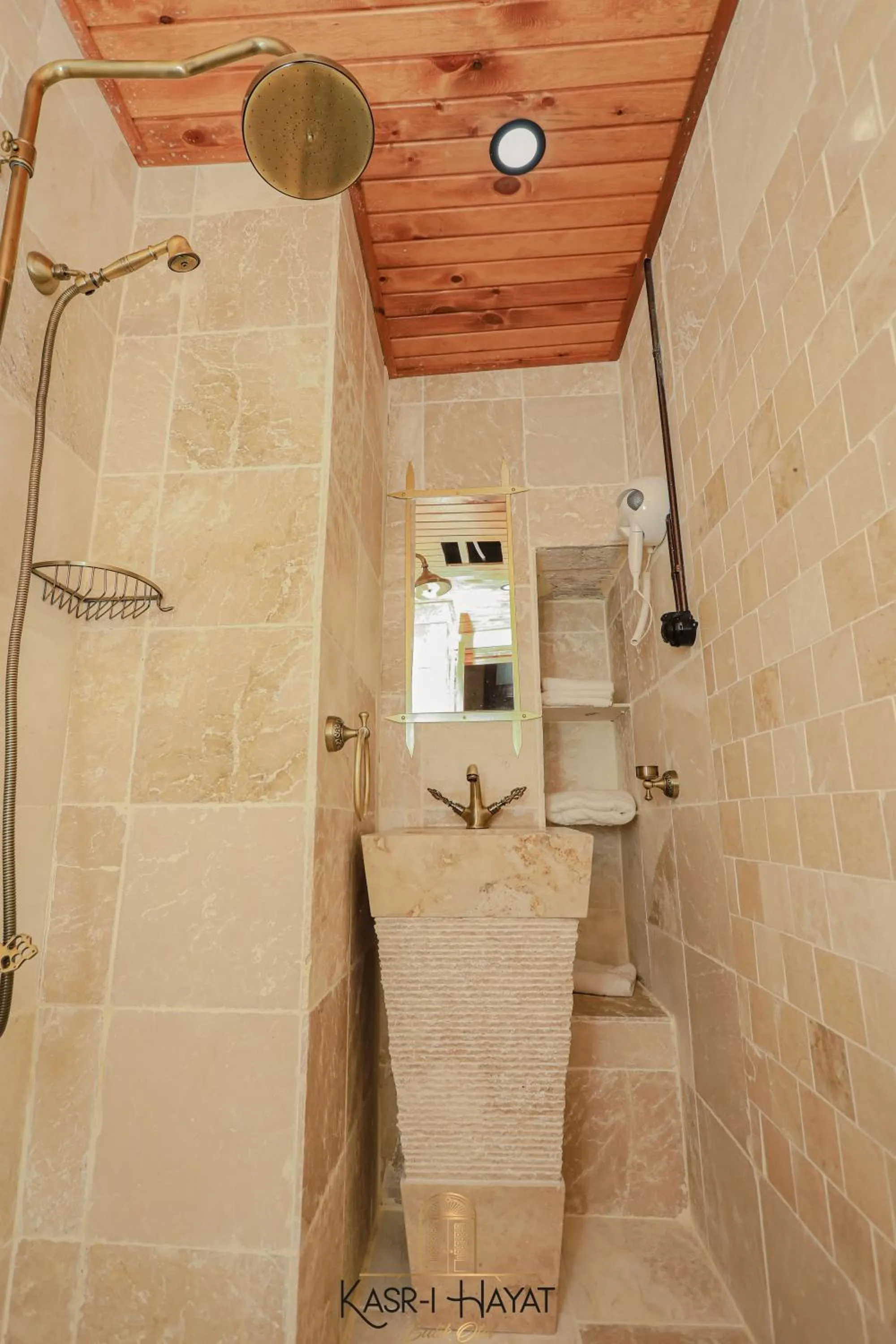 Bathroom in Kasr-ı Hayat