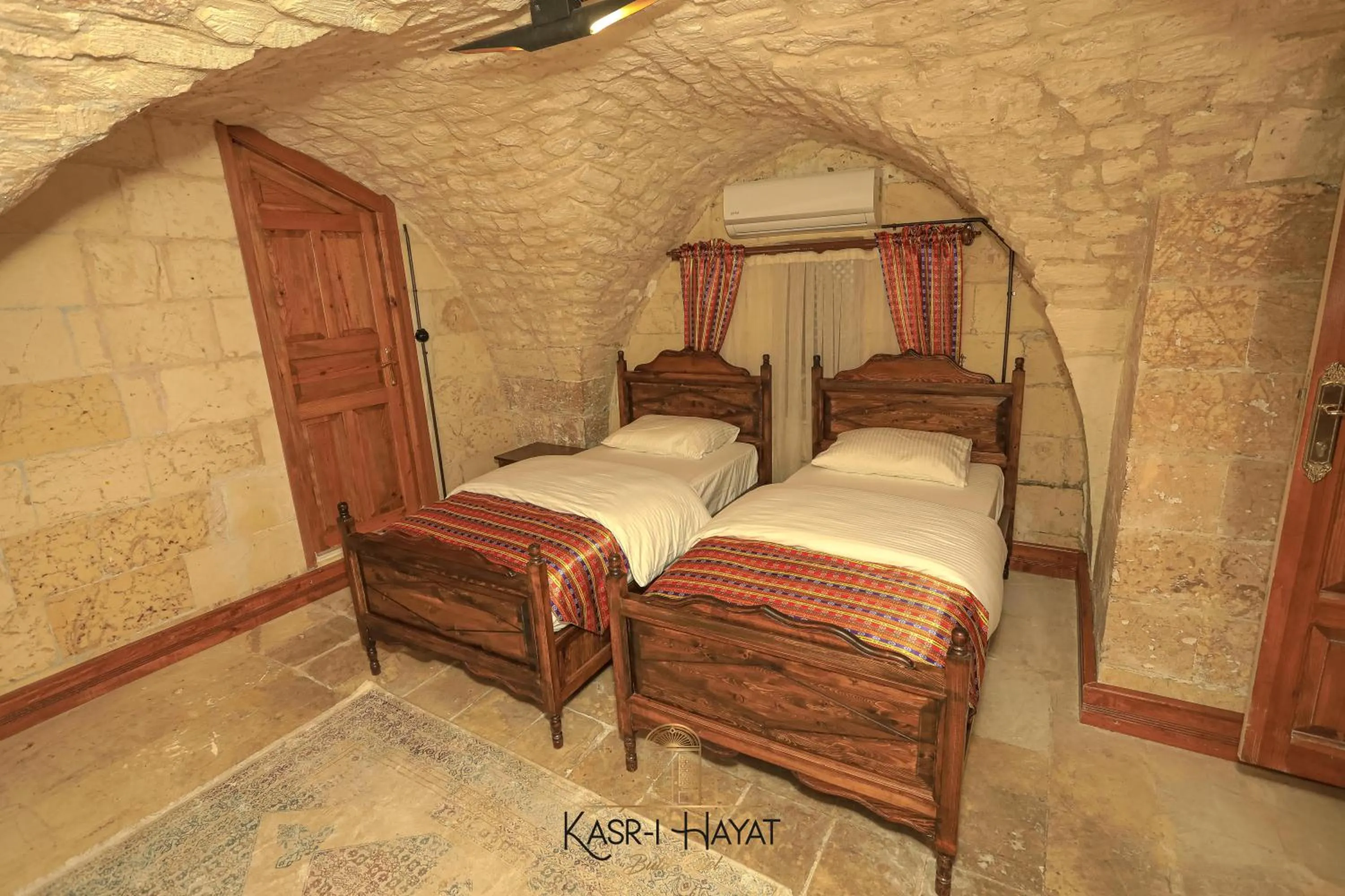 Bedroom in Kasr-ı Hayat