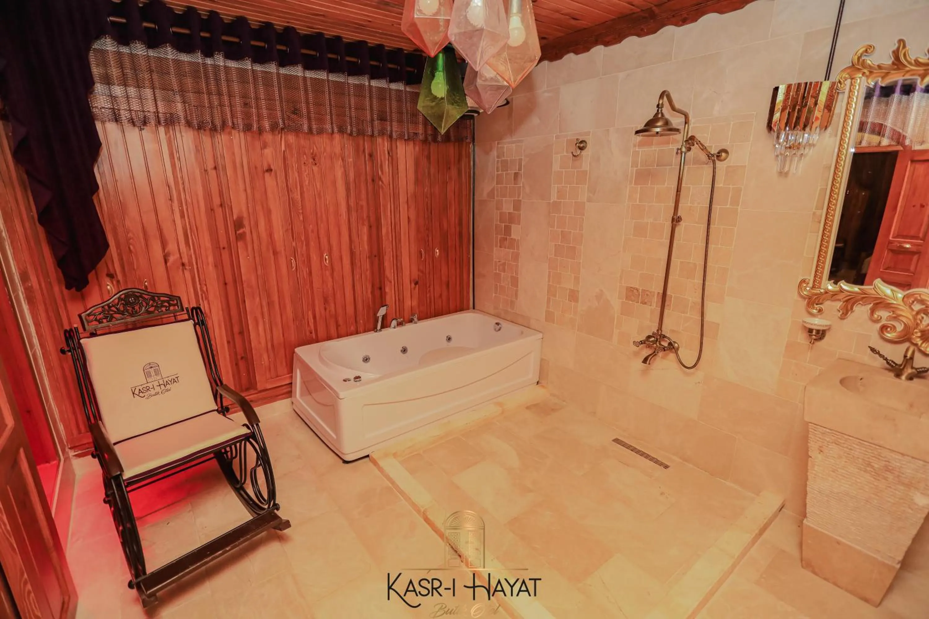 Bedroom in Kasr-ı Hayat