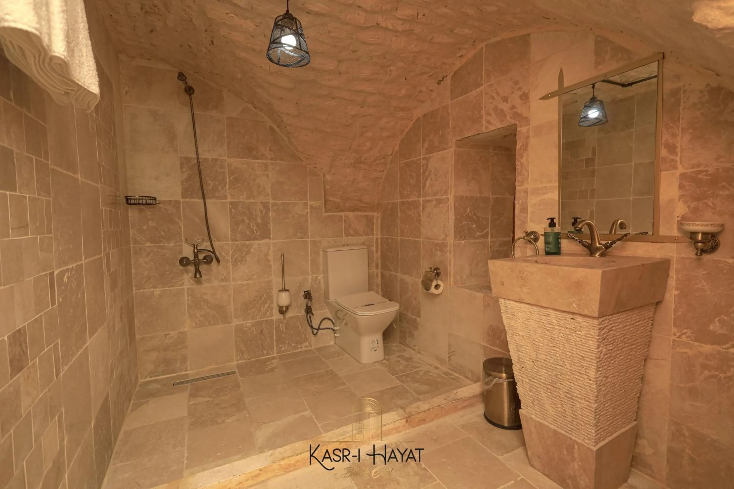 Bathroom in Kasr-ı Hayat