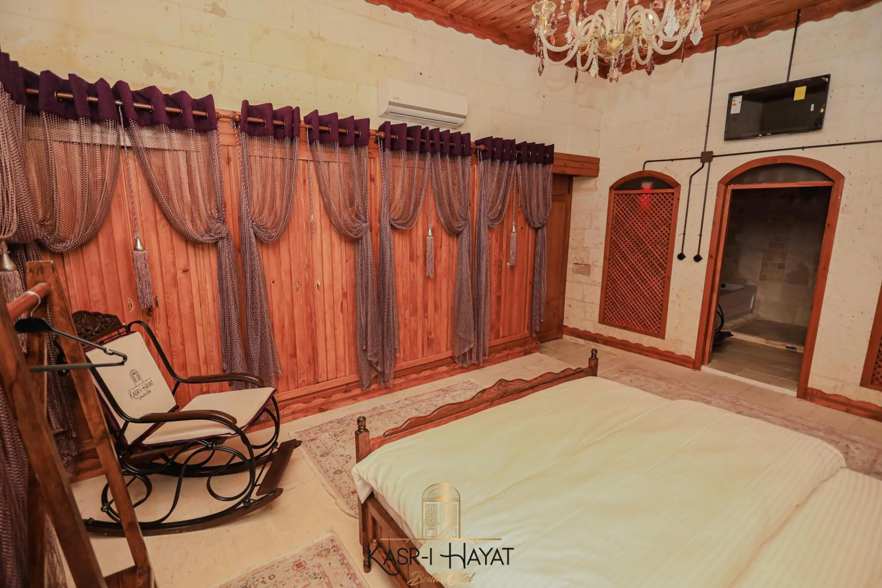 Bedroom in Kasr-ı Hayat