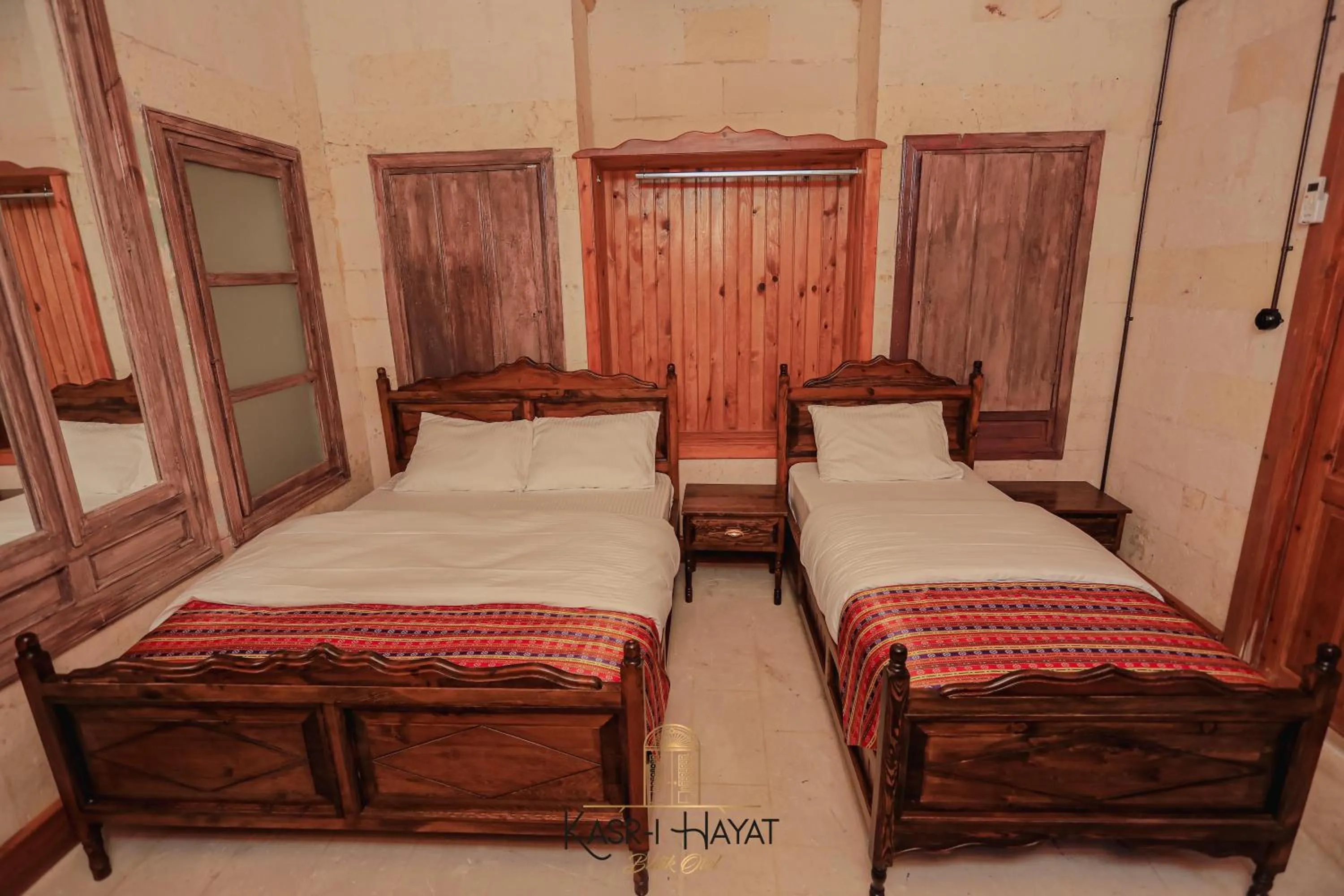 Bedroom in Kasr-ı Hayat
