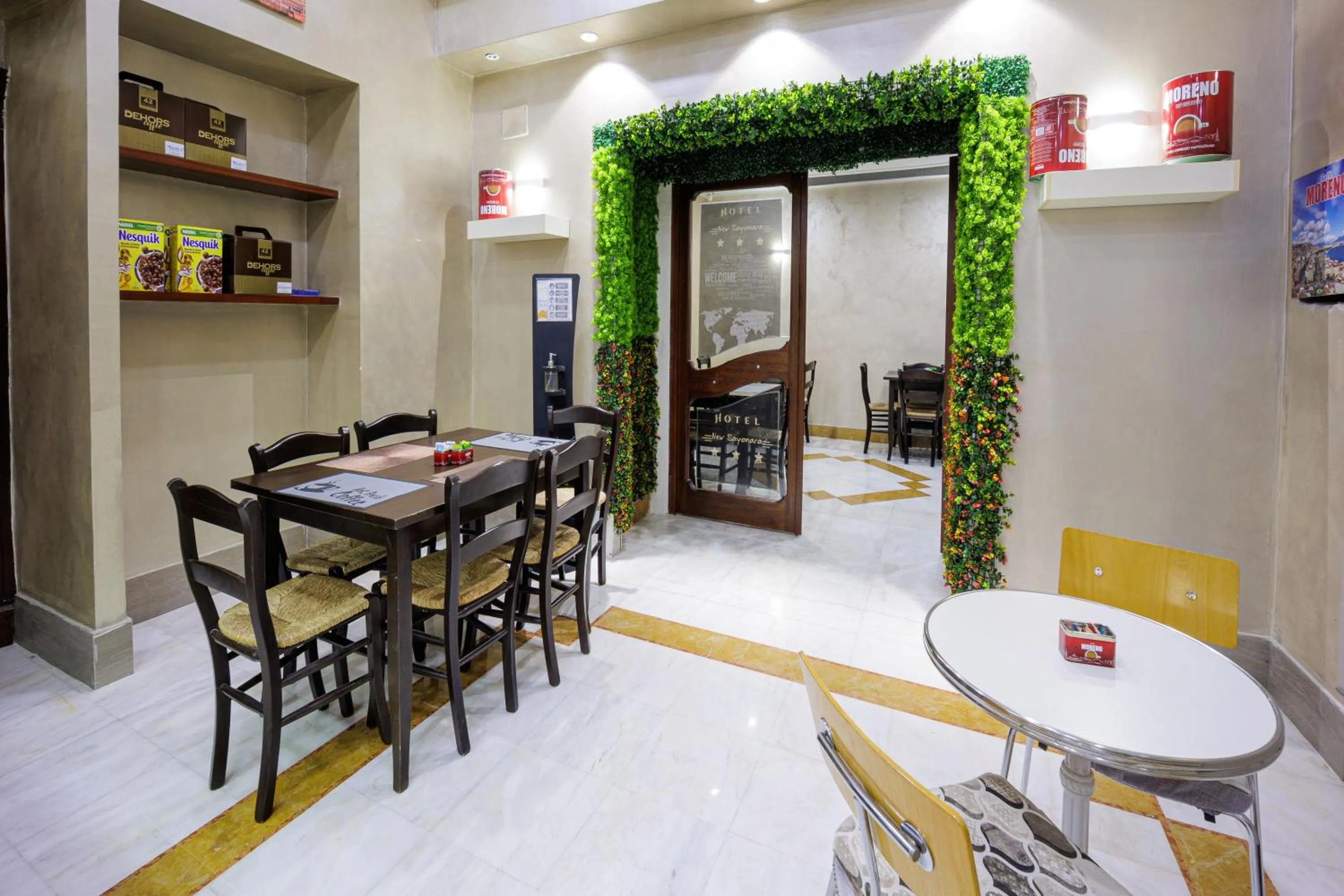 Restaurant/places to eat in New Sayonara