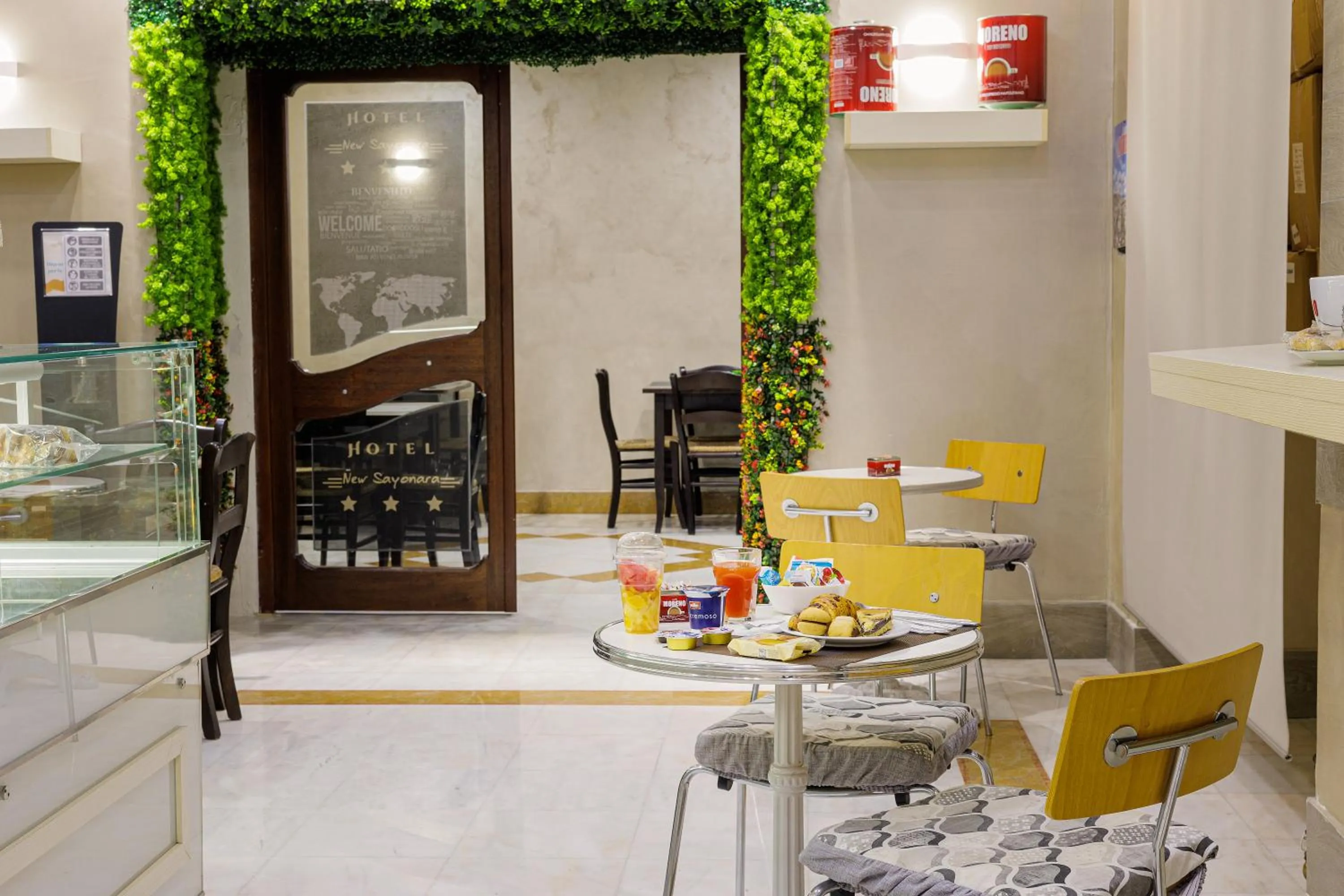 Breakfast in New Sayonara