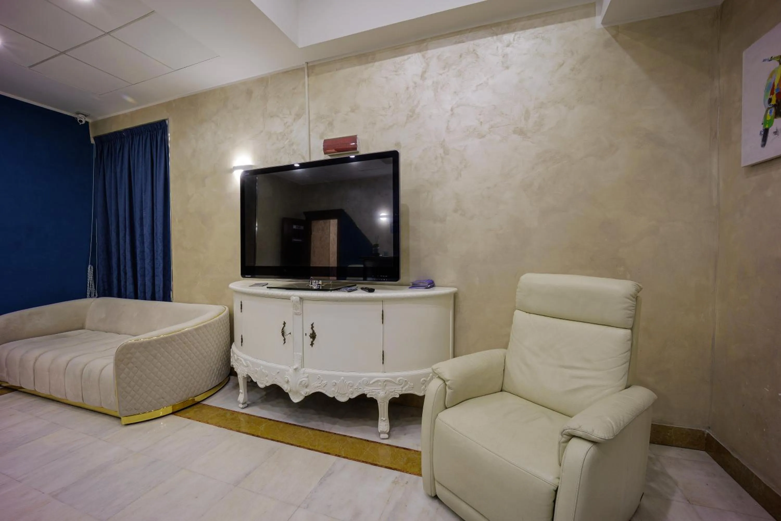 Lobby or reception in New Sayonara