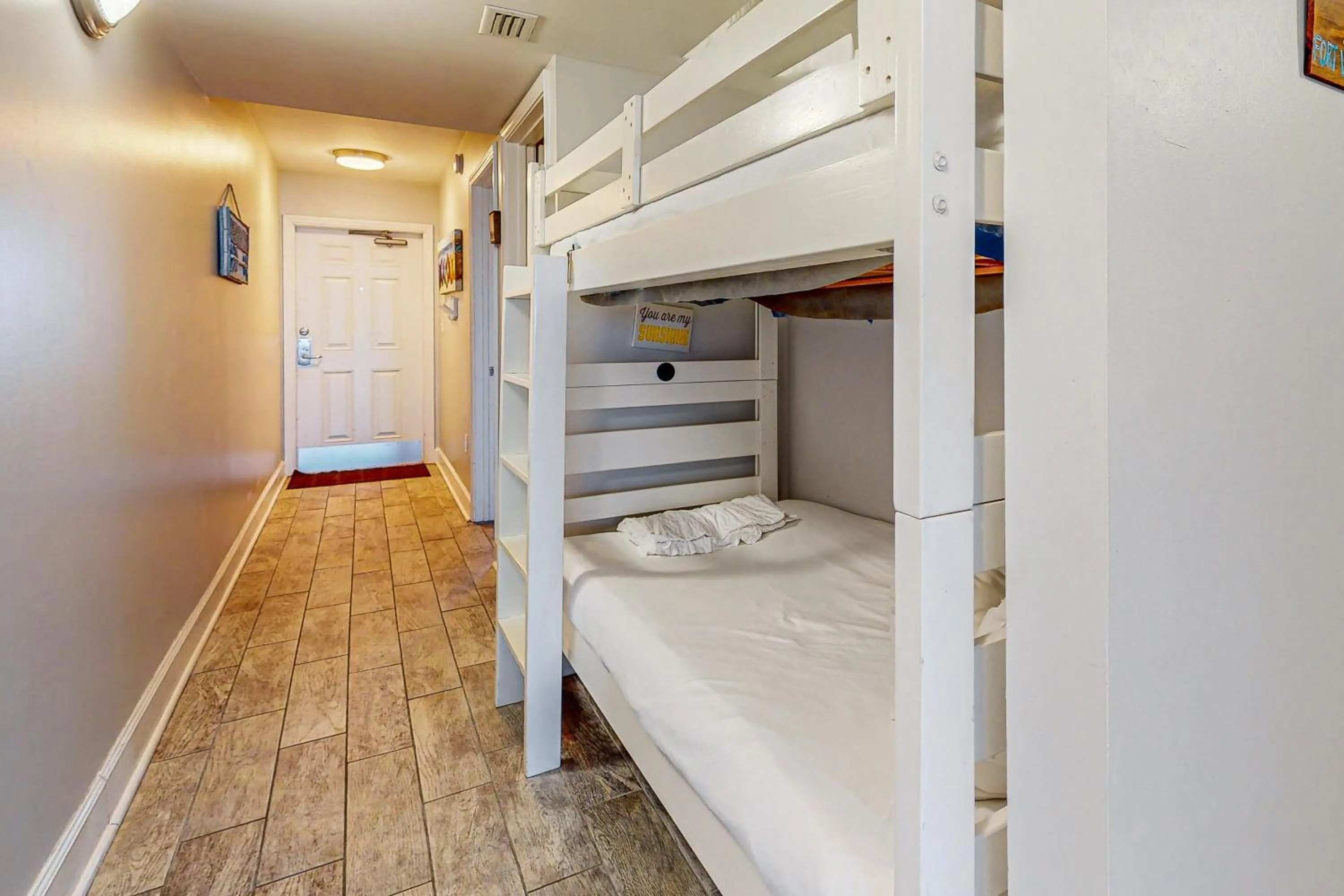 Bed in Pelican Isle Paradise